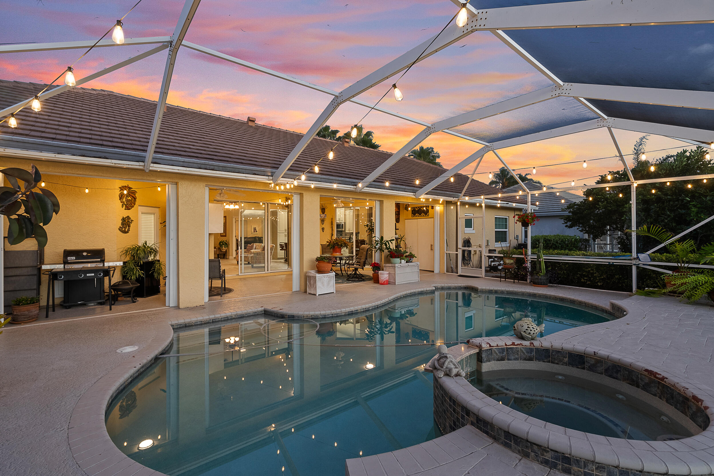 Country Club Estates - Residential