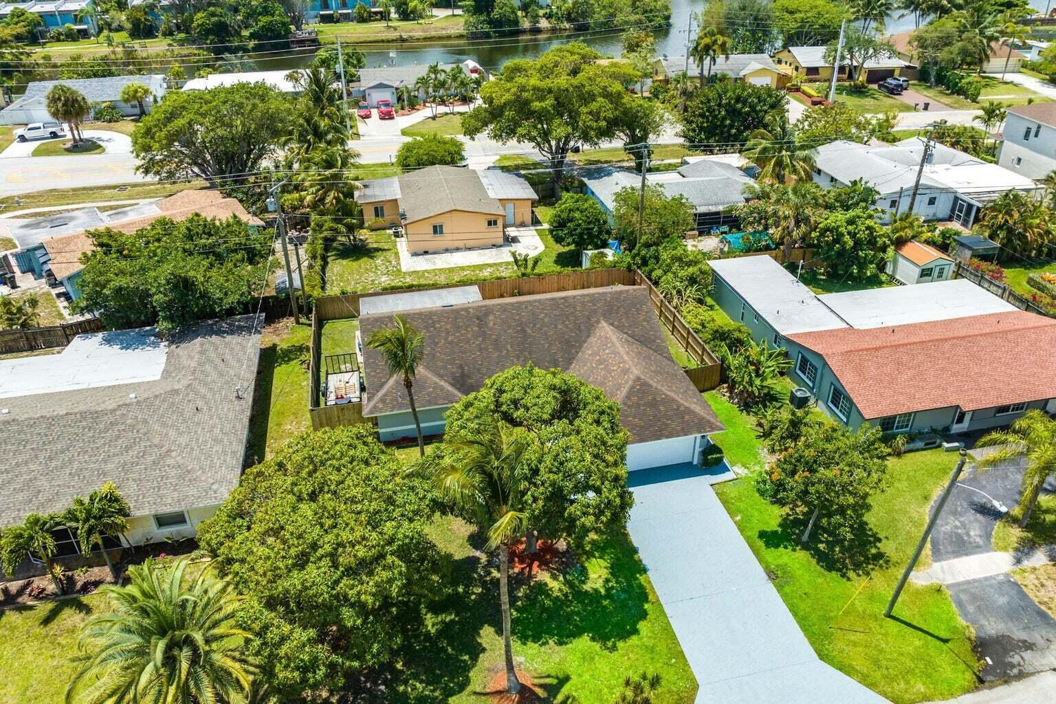 TROPIC PALMS 1 - Residential Lease