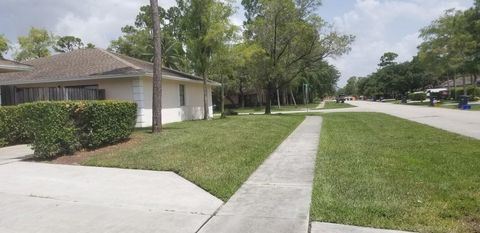 1134 Hyacinth Place Wellington FL 33414