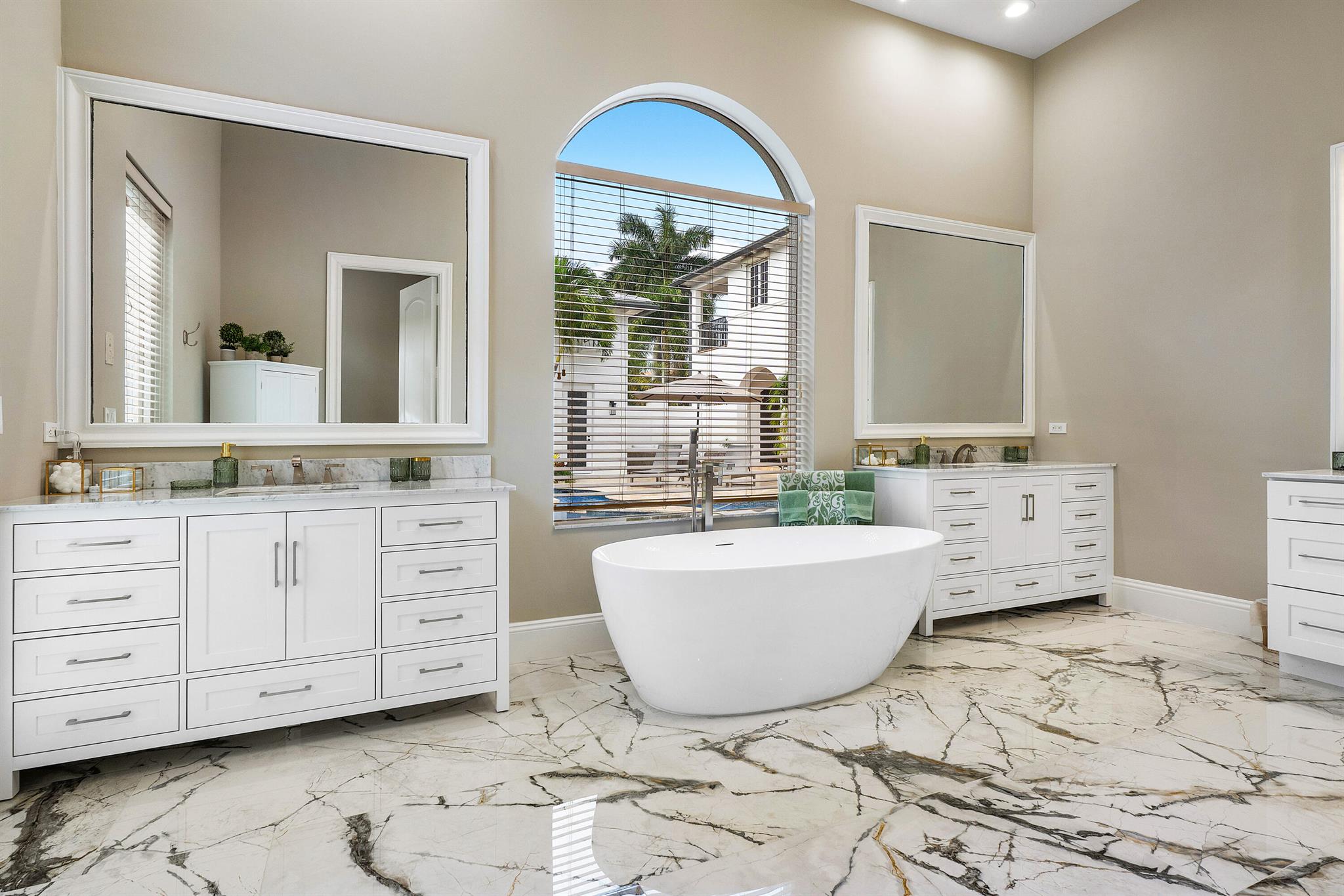 Mizner Country Club - Residential