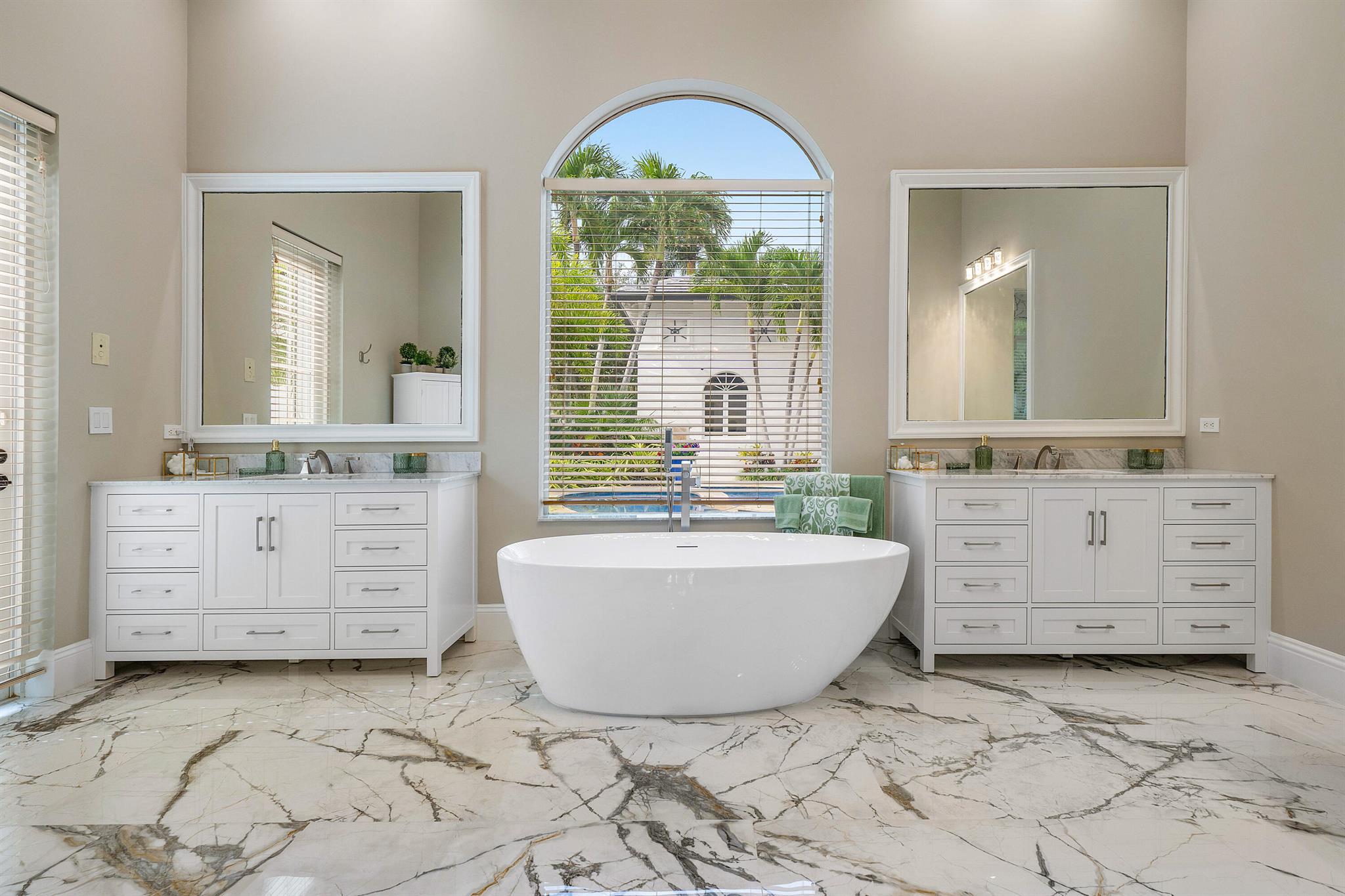 Mizner Country Club - Residential