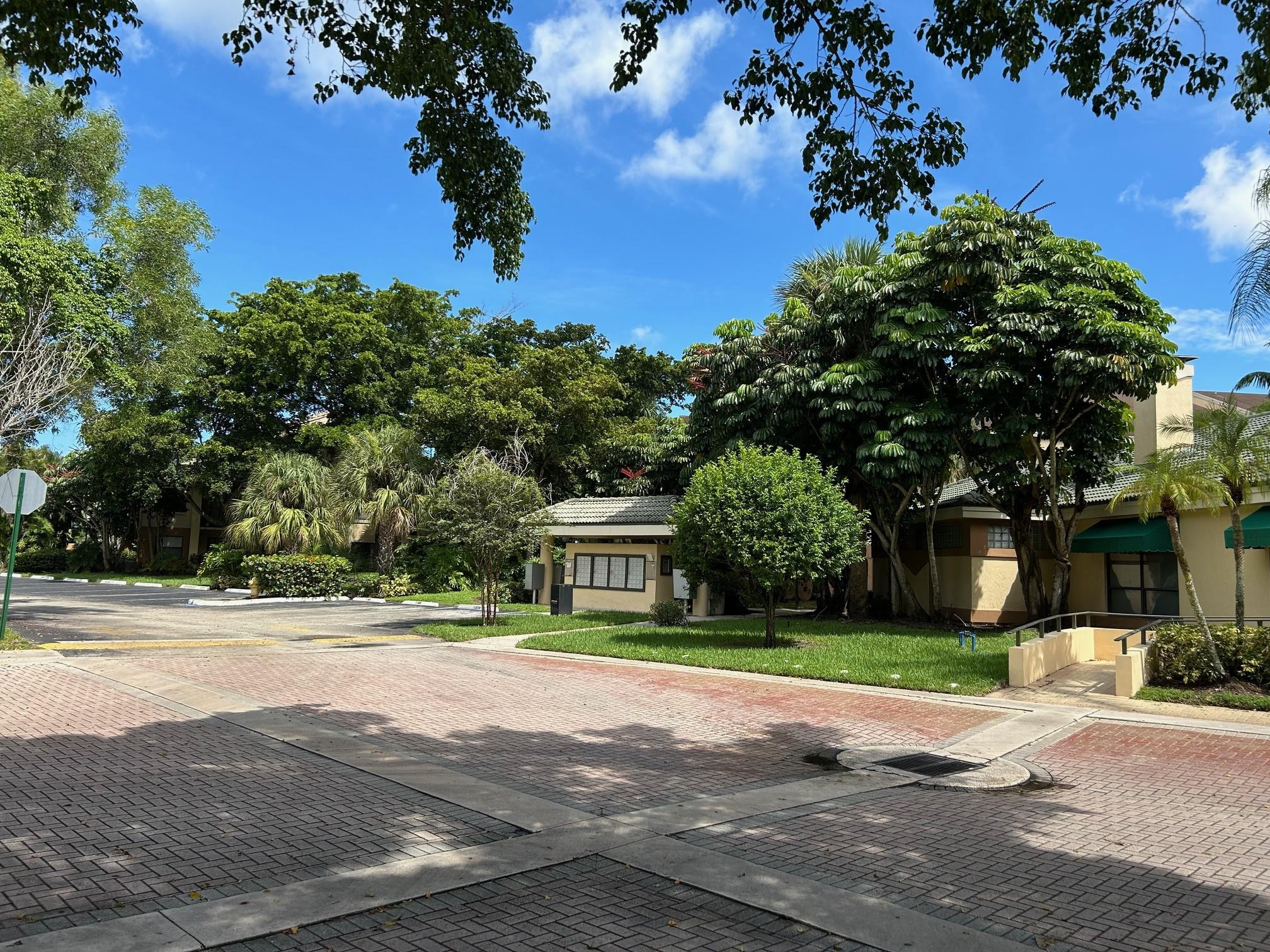 Summerbreeze Condominium - Residential