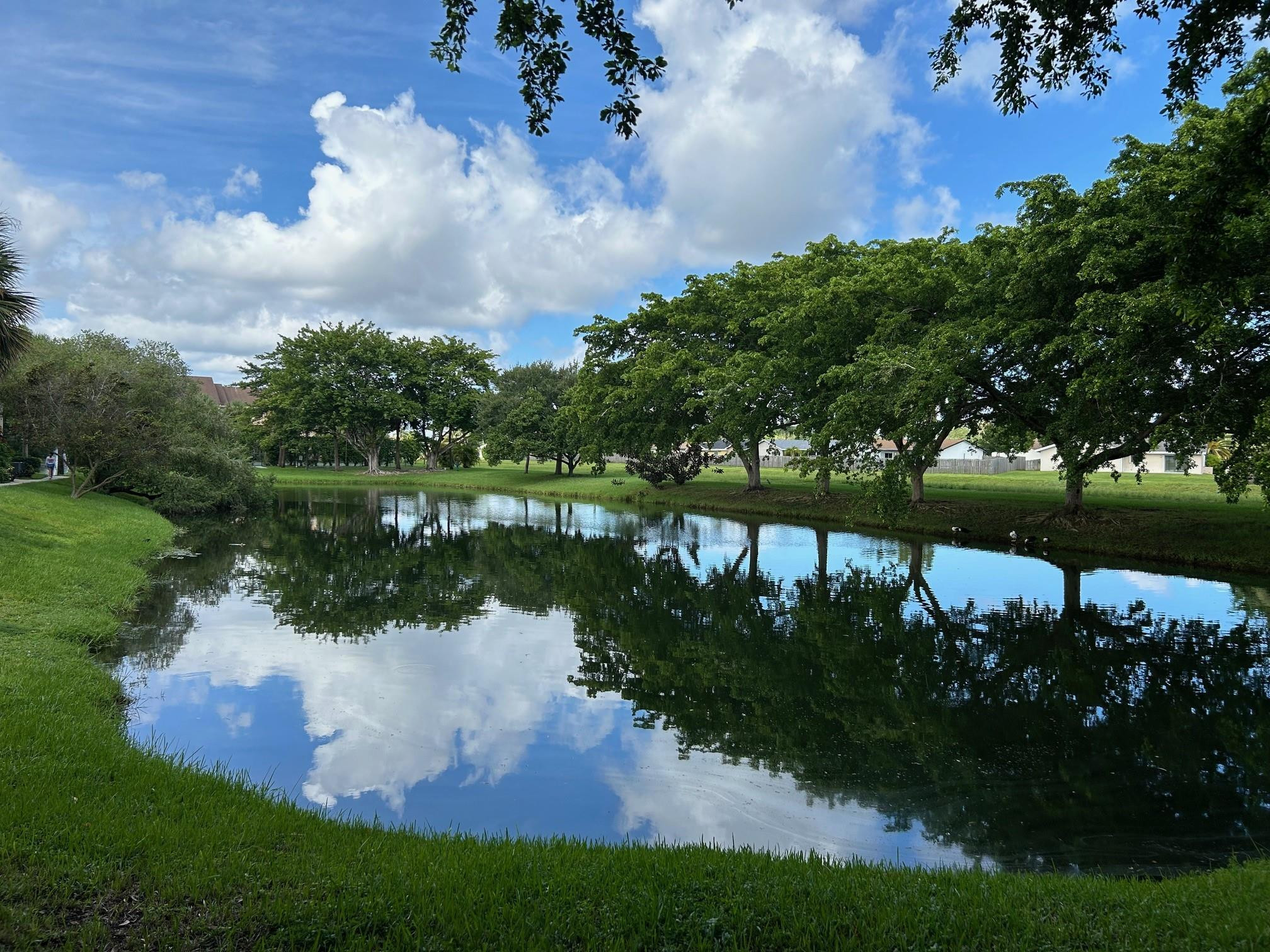 Summerbreeze Condominium - Residential