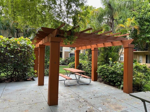 Tiny photo for 9999 Summerbreeze Drive #105, Sunrise, FL 33322 (MLS # F10548724)
