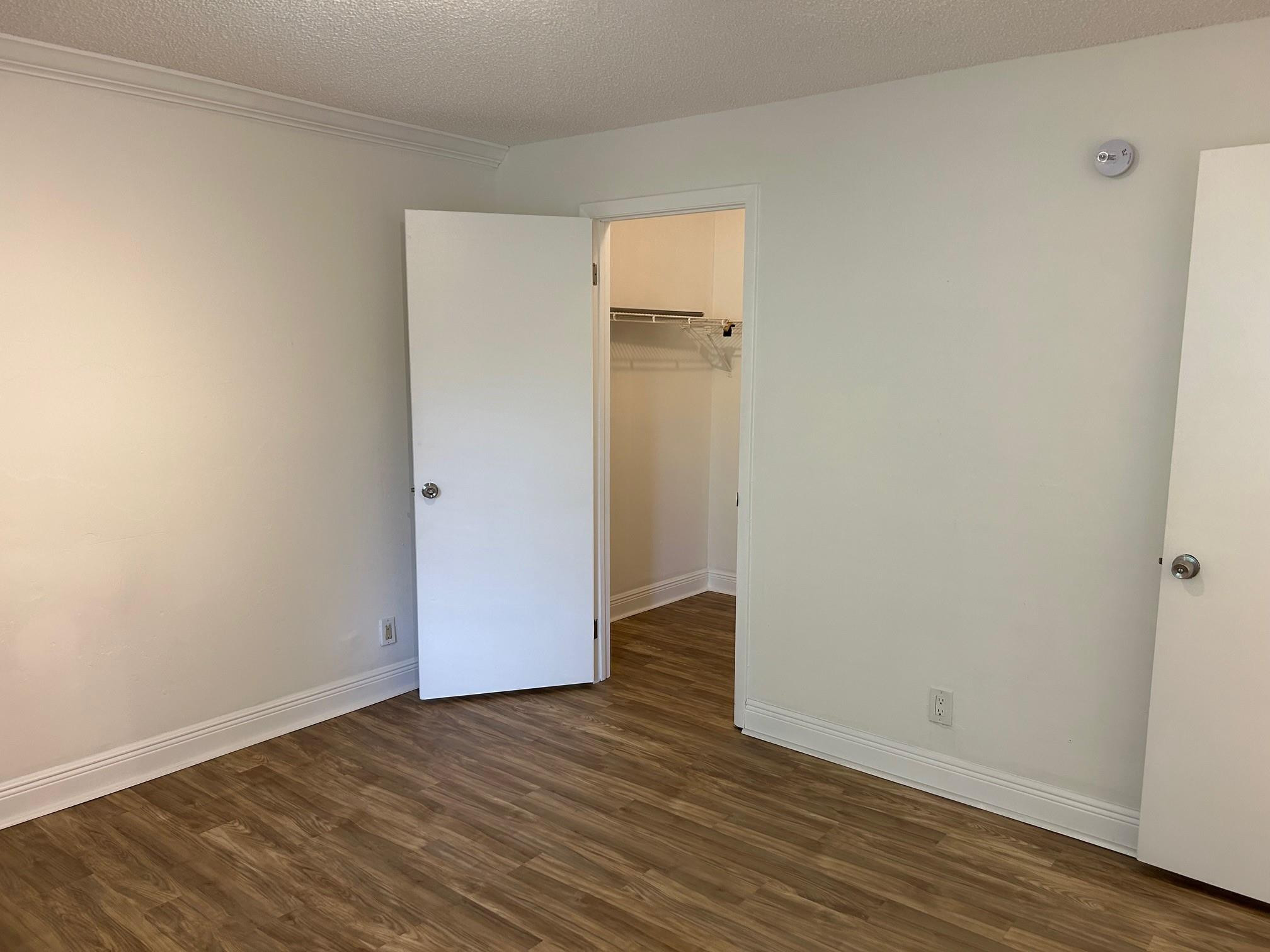 Summerbreeze Condominium - Residential