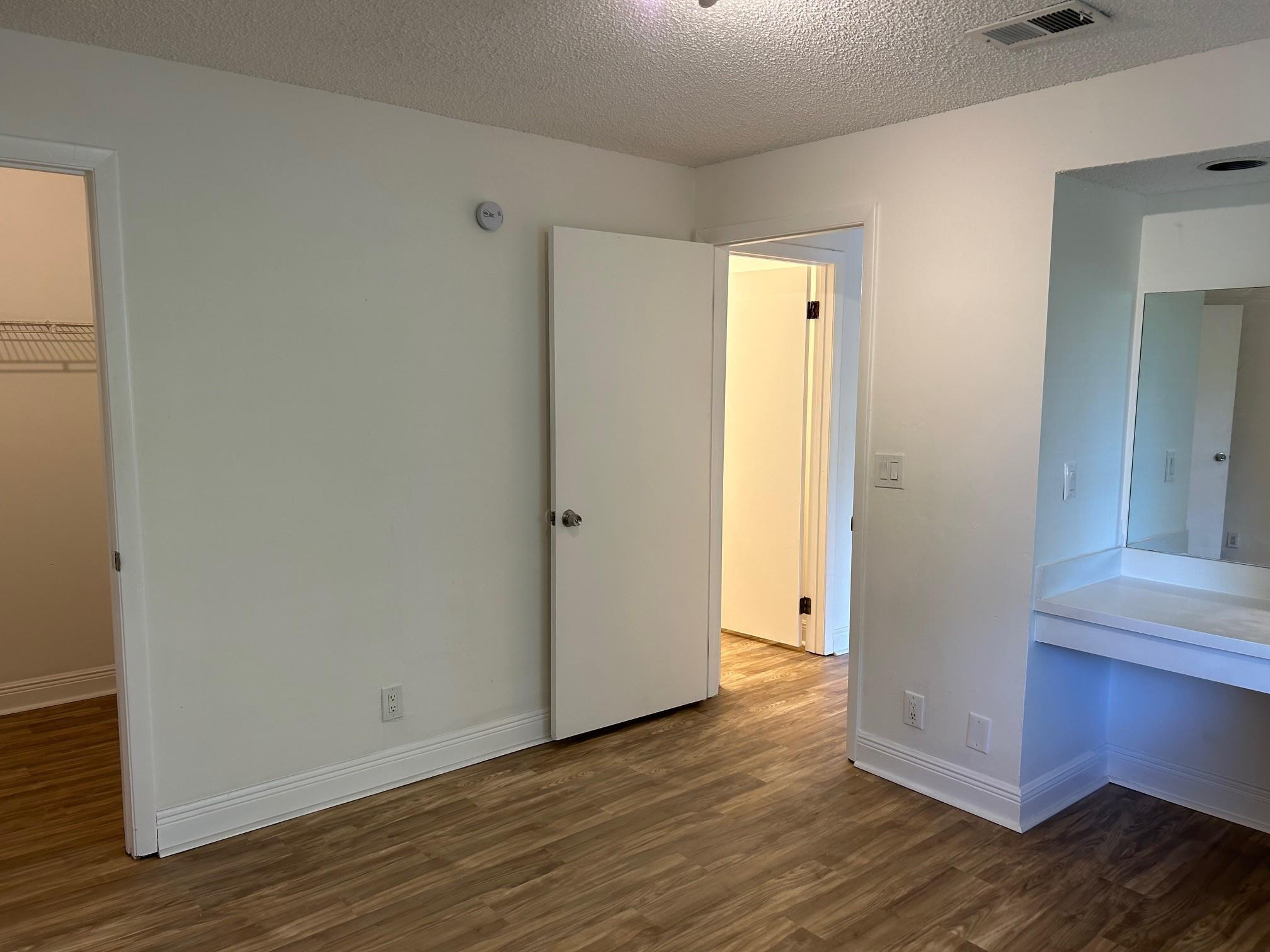 Summerbreeze Condominium - Residential