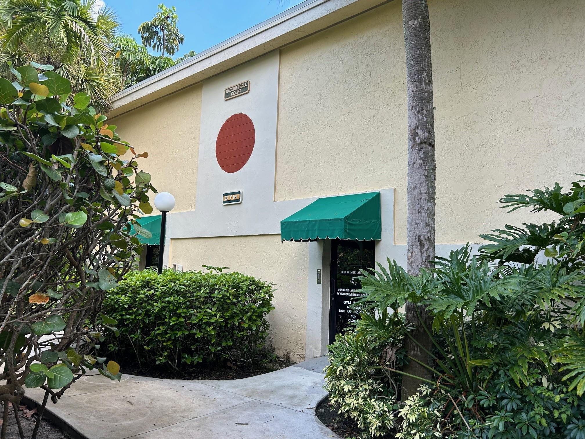 Summerbreeze Condominium - Residential