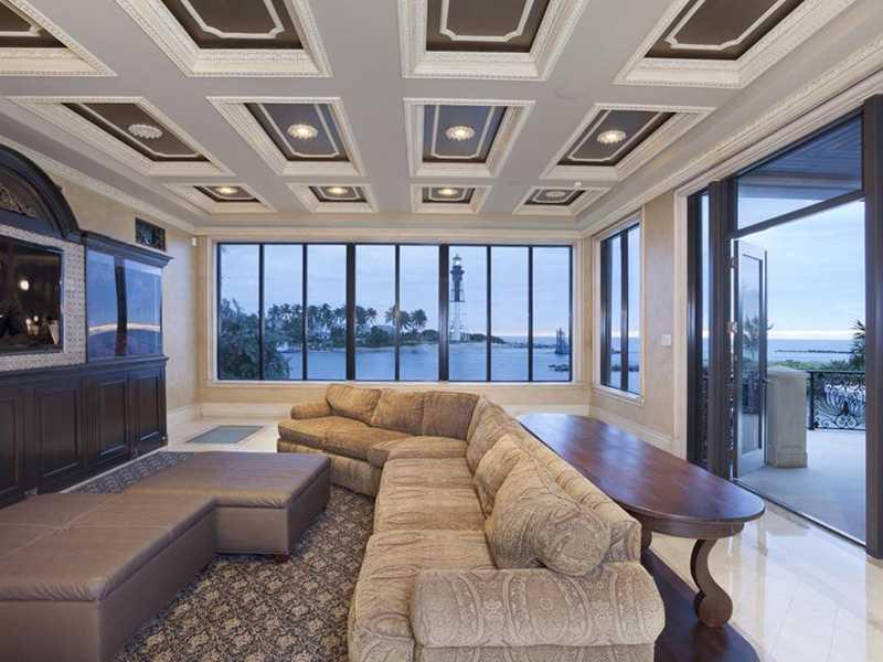 HILLSBORO SHORES SEC A - Residential