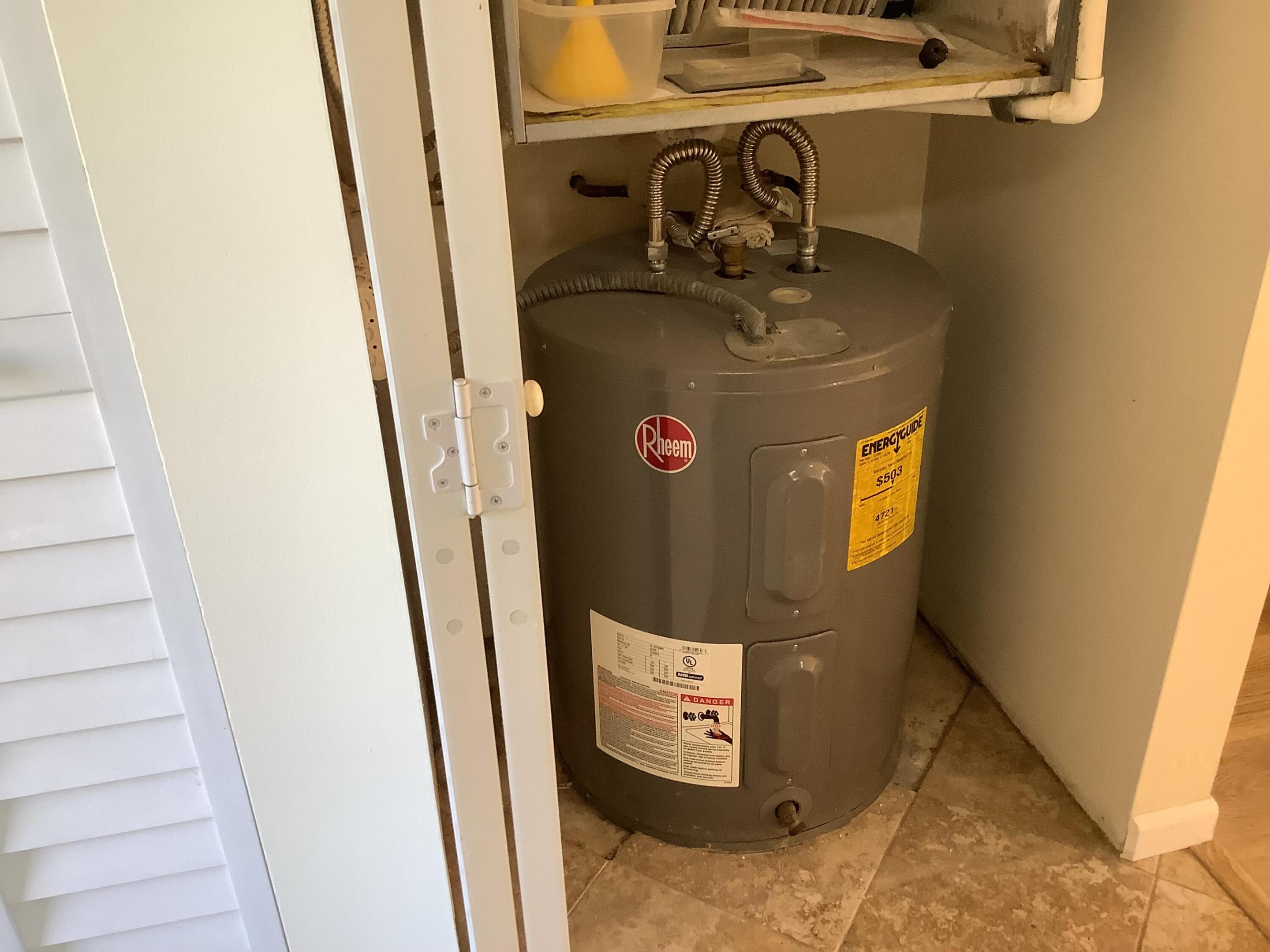 CASCADES OF LAUDERHILL - Residential