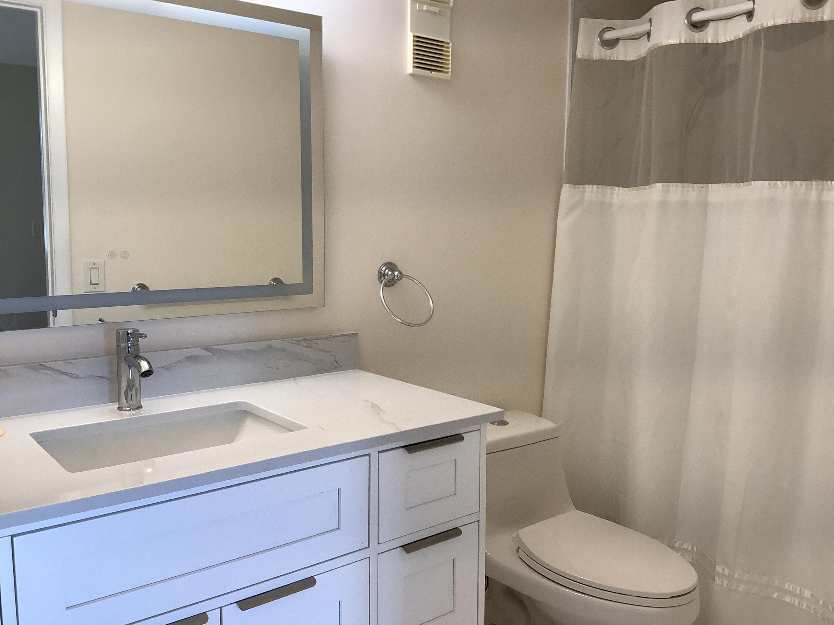 CASCADES OF LAUDERHILL - Residential