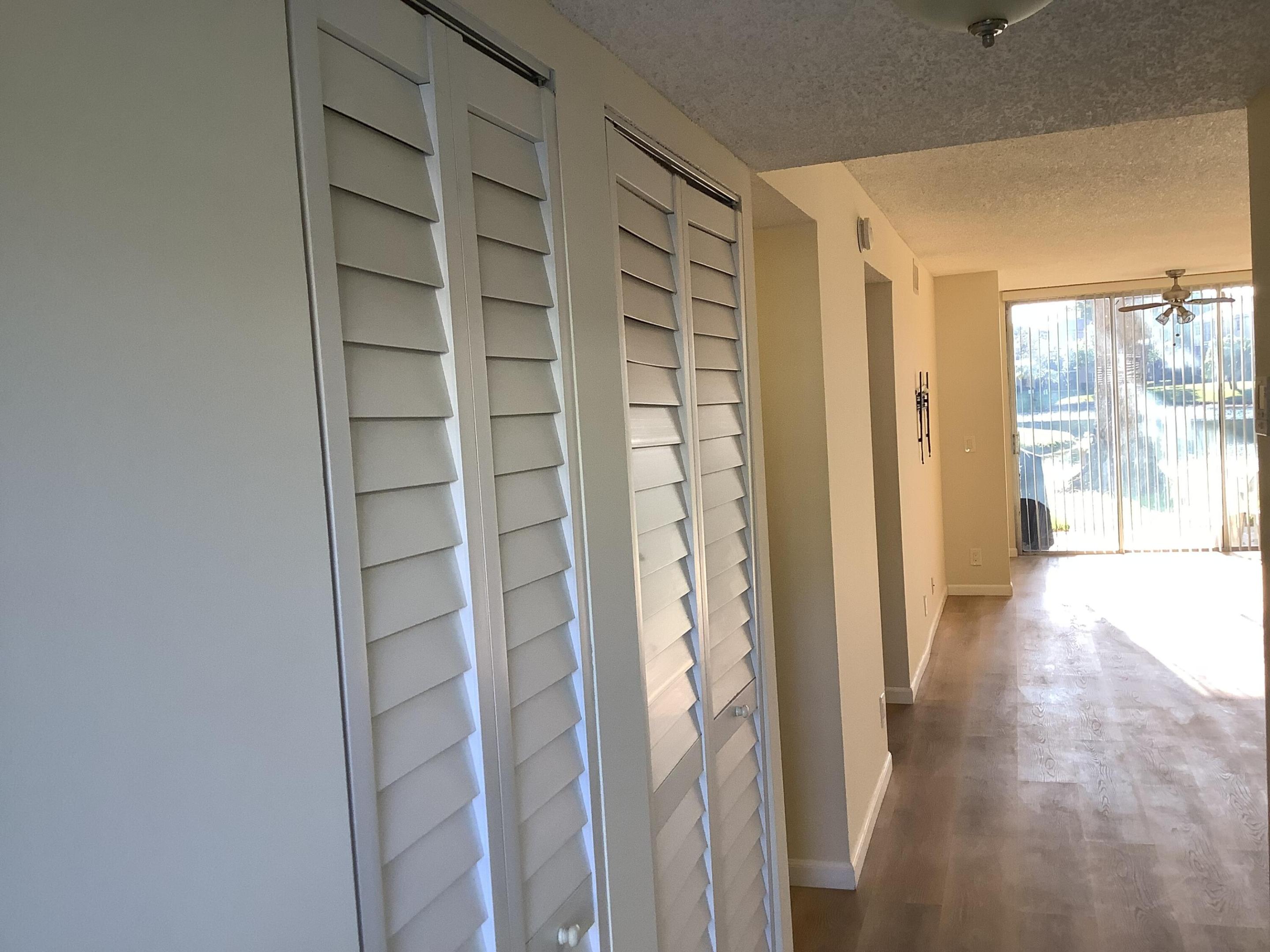 CASCADES OF LAUDERHILL - Residential