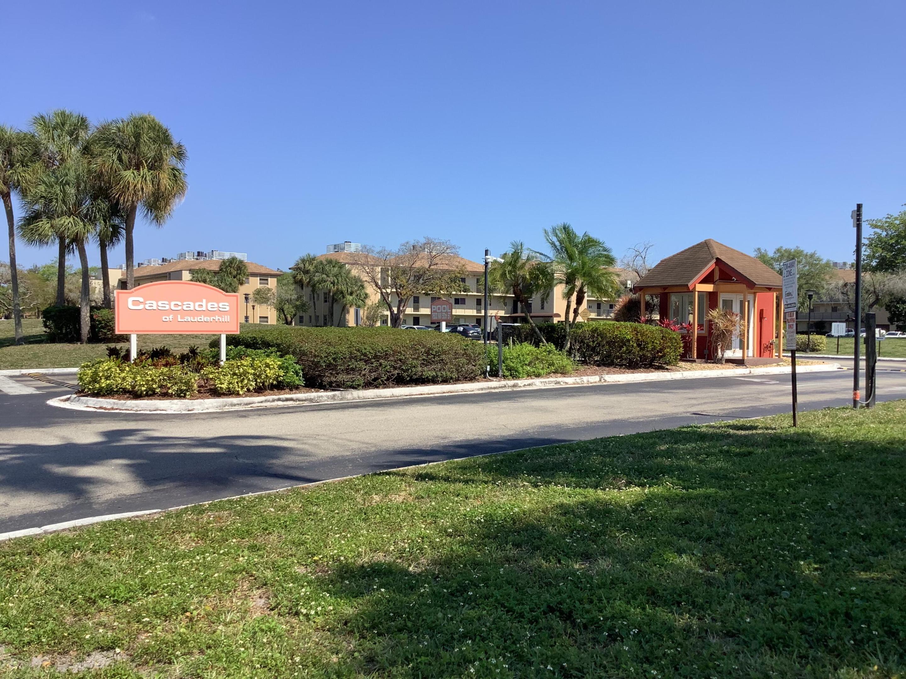 CASCADES OF LAUDERHILL - Residential