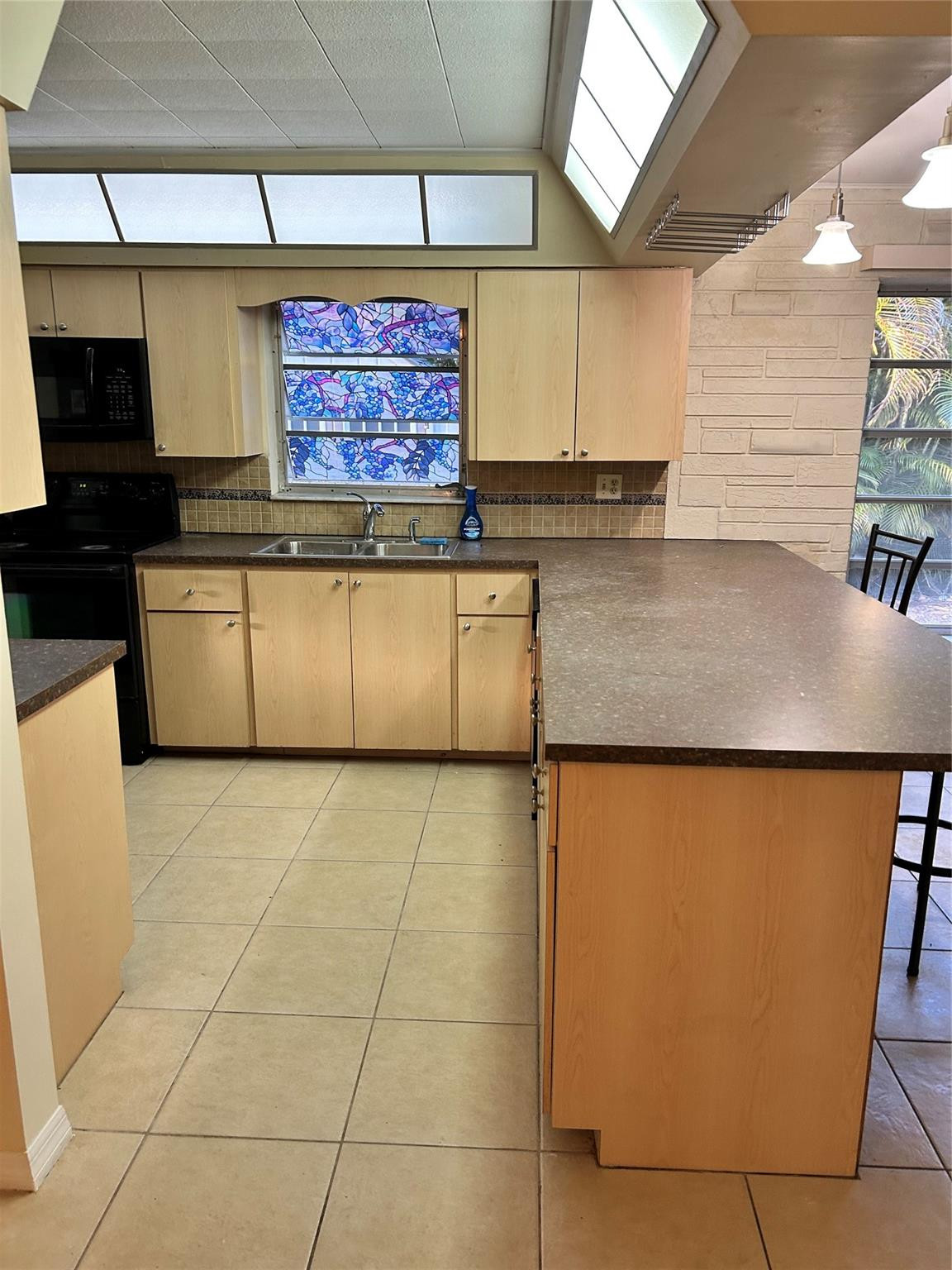 Modelo Park 14-10 B - Residential Lease