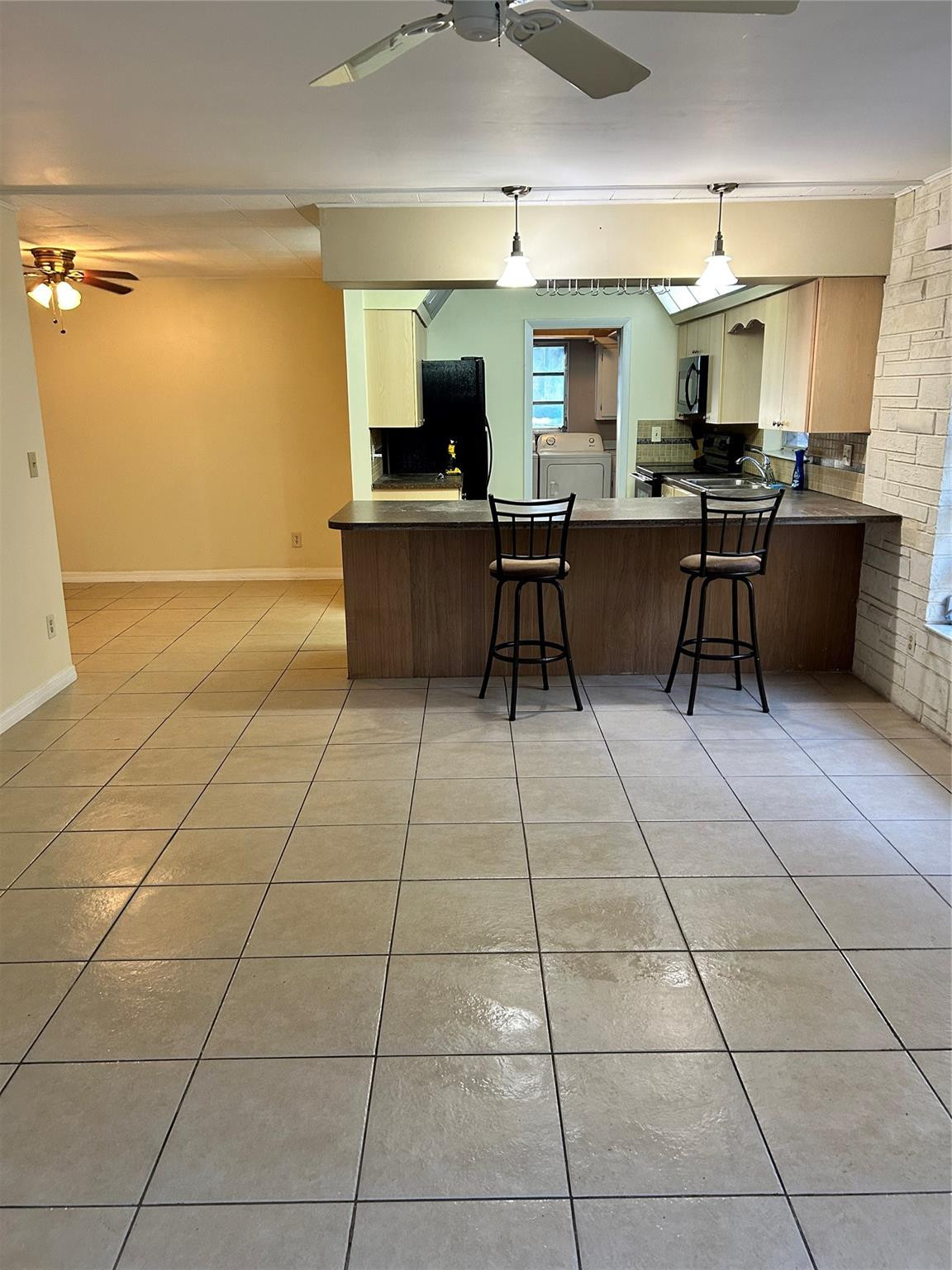 Modelo Park 14-10 B - Residential Lease