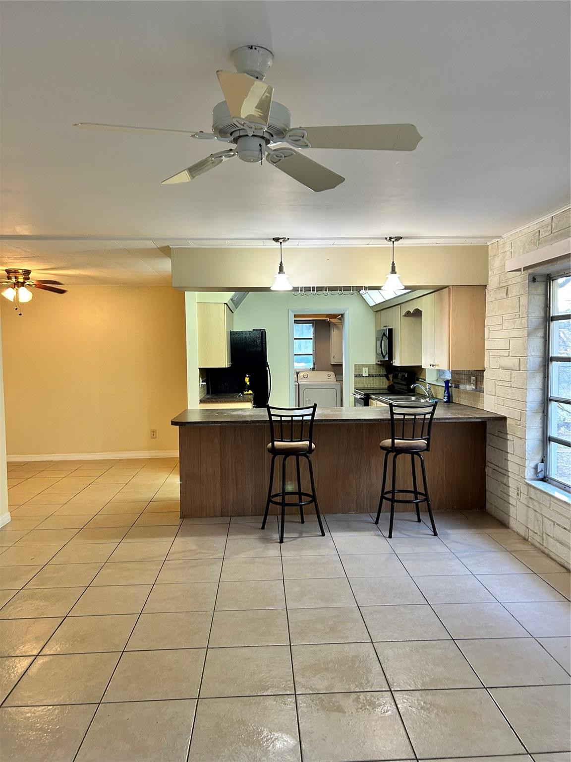 Modelo Park 14-10 B - Residential Lease