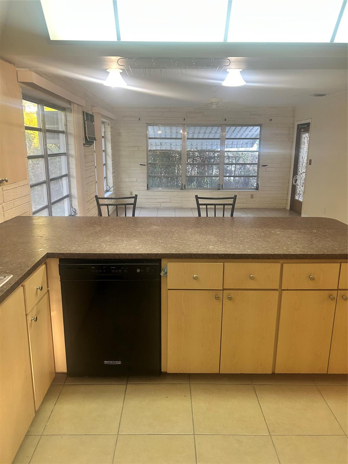 Modelo Park 14-10 B - Residential Lease