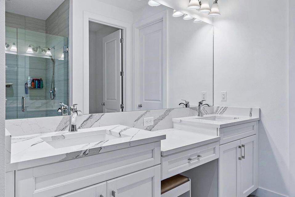 ALTON - Residential Lease