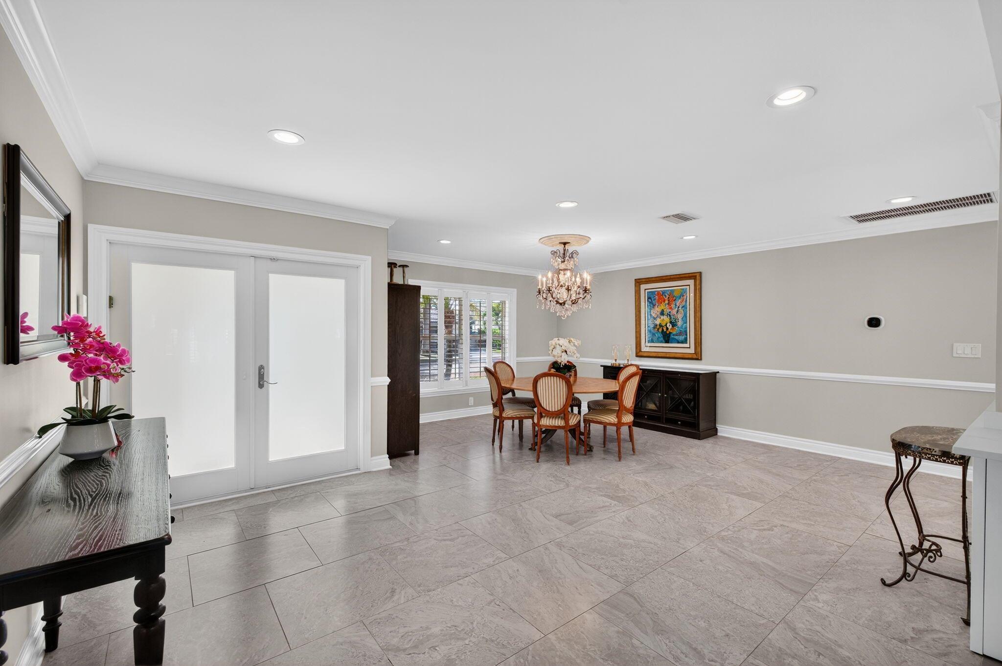 TROPIC ISLE - Residential