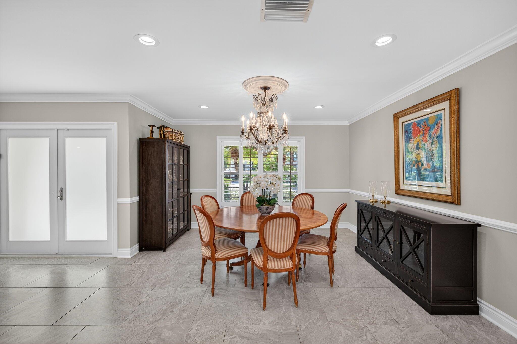 TROPIC ISLE - Residential