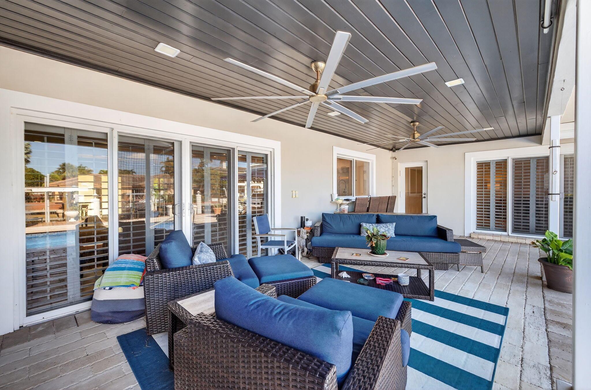 TROPIC ISLE - Residential