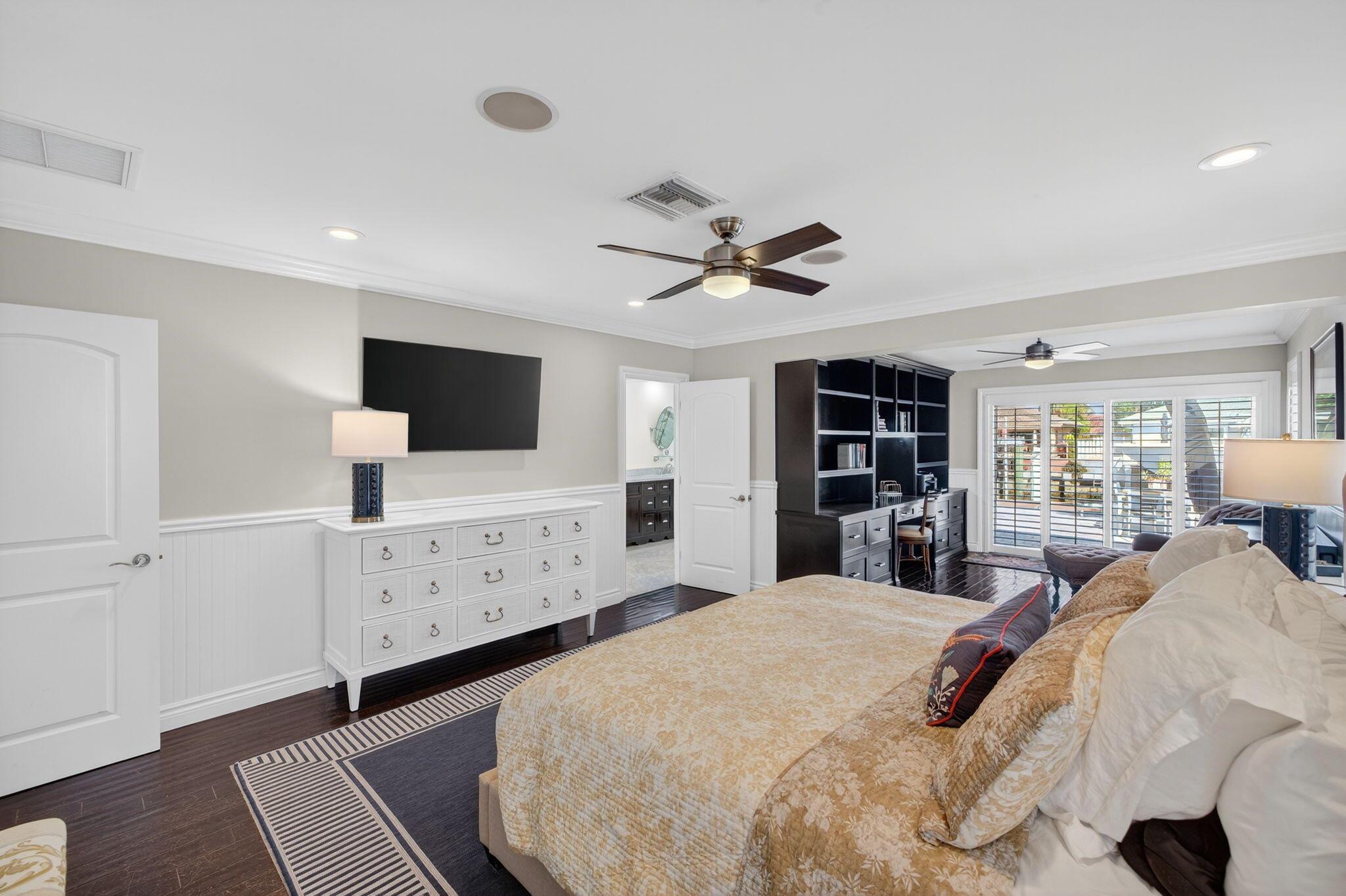 TROPIC ISLE - Residential