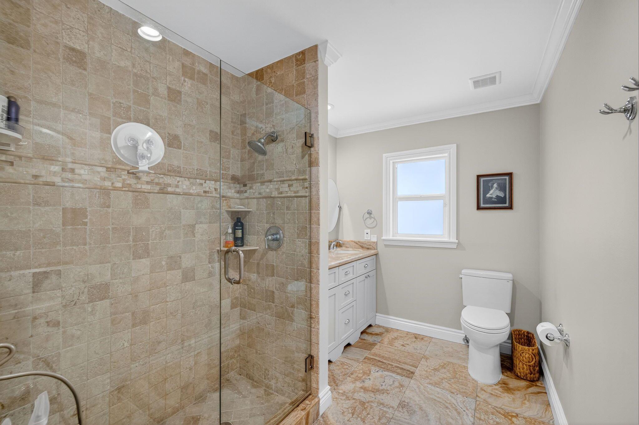 TROPIC ISLE - Residential