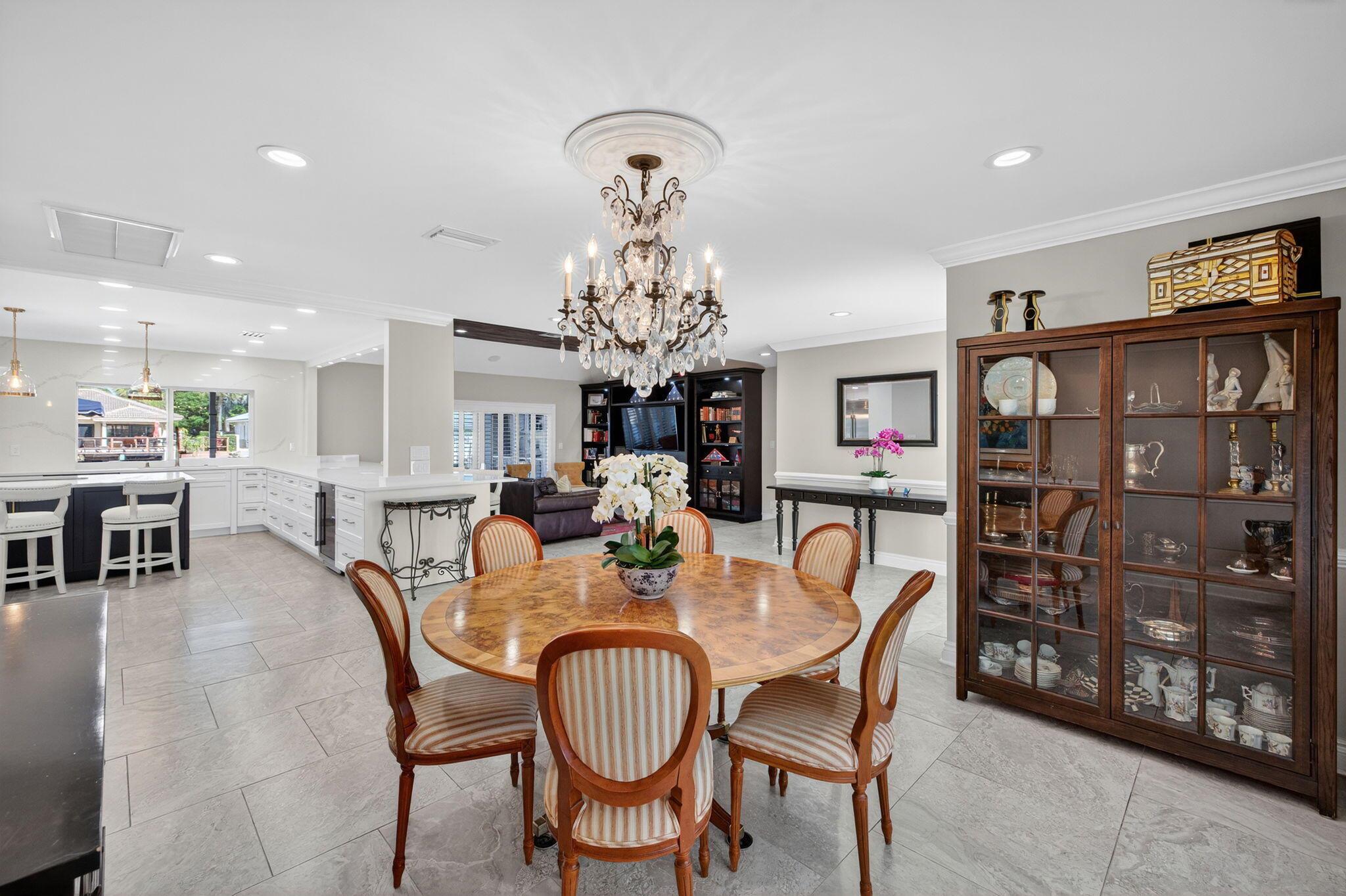 TROPIC ISLE - Residential