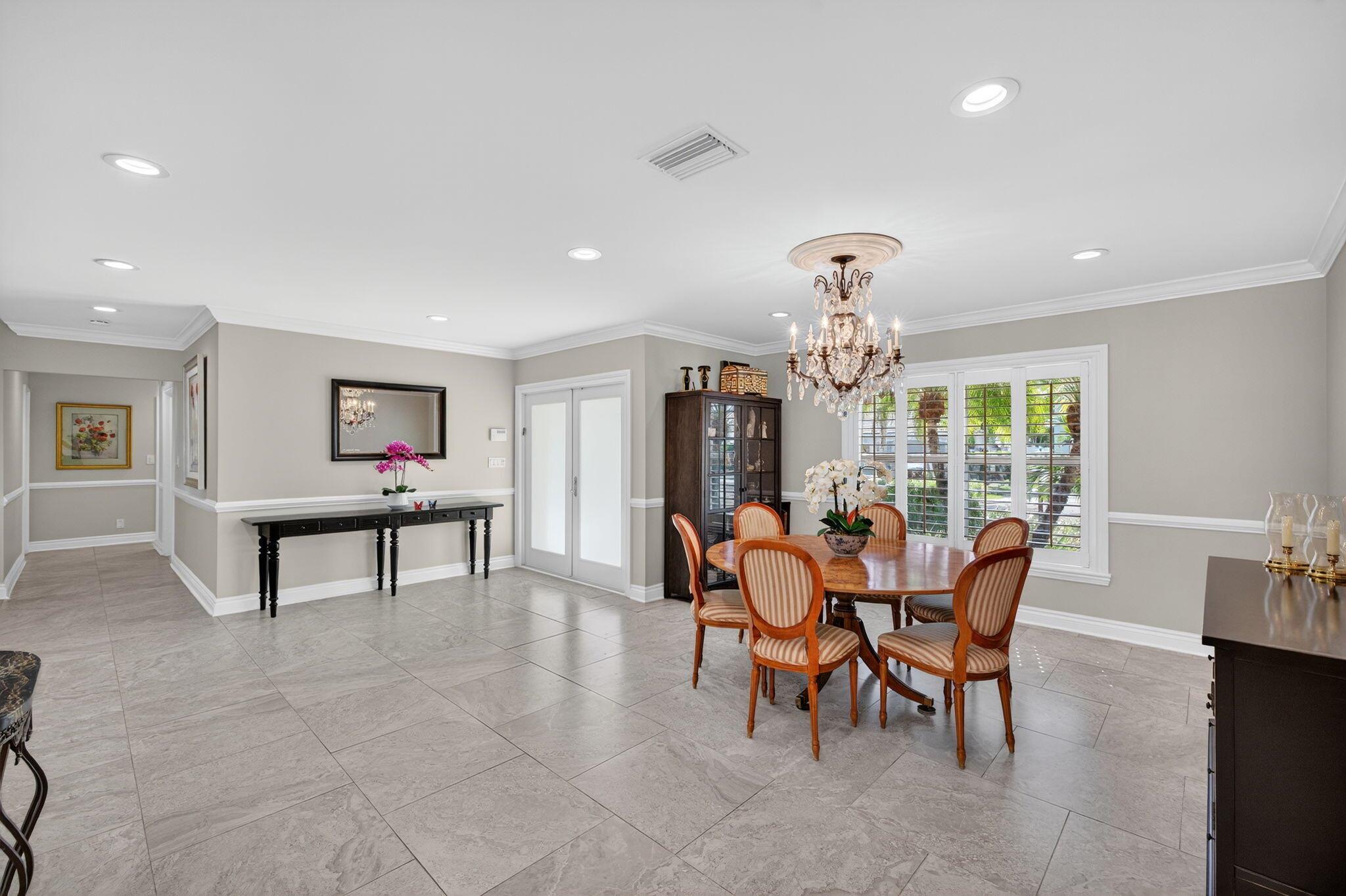 TROPIC ISLE - Residential