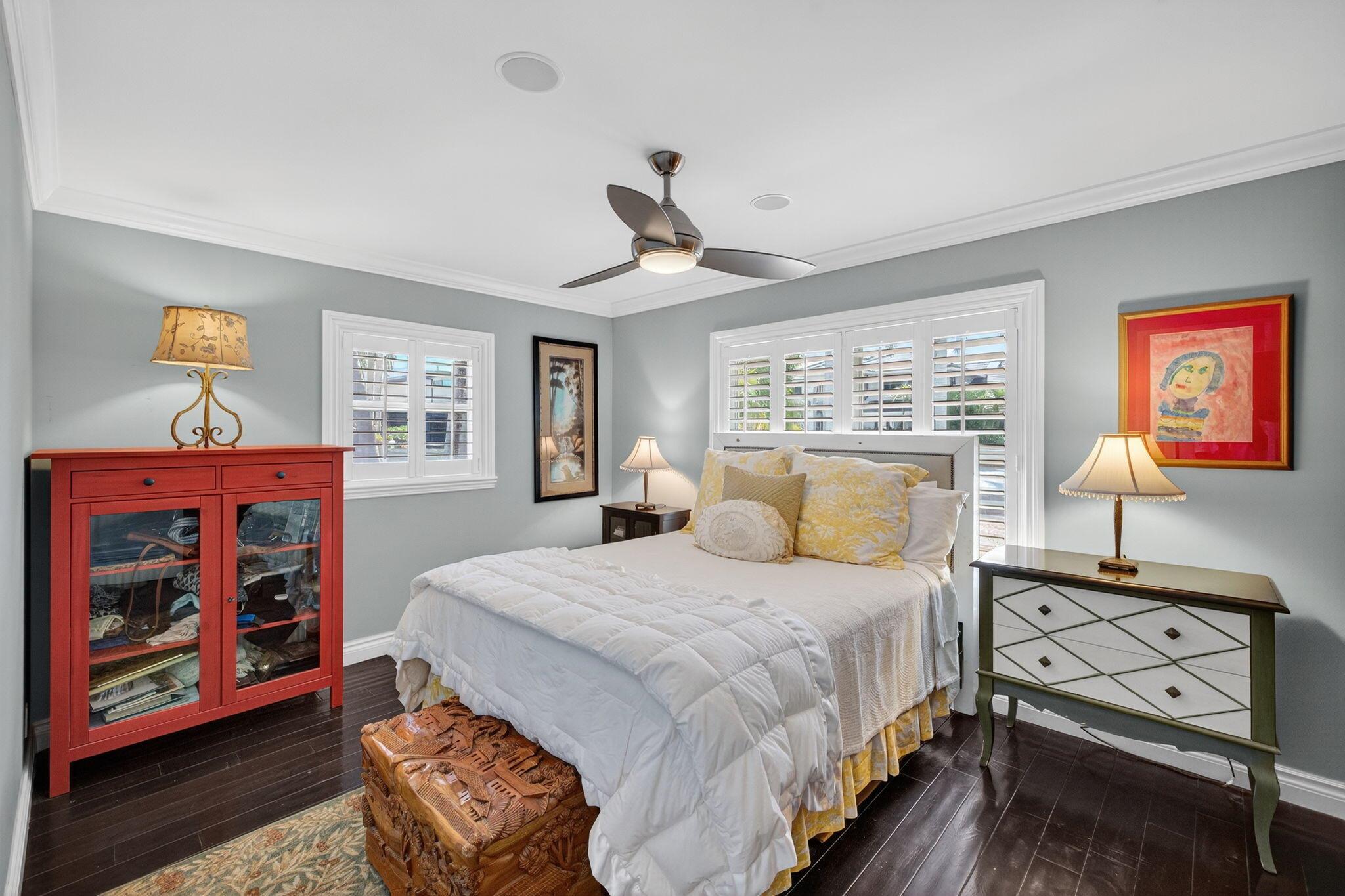 TROPIC ISLE - Residential