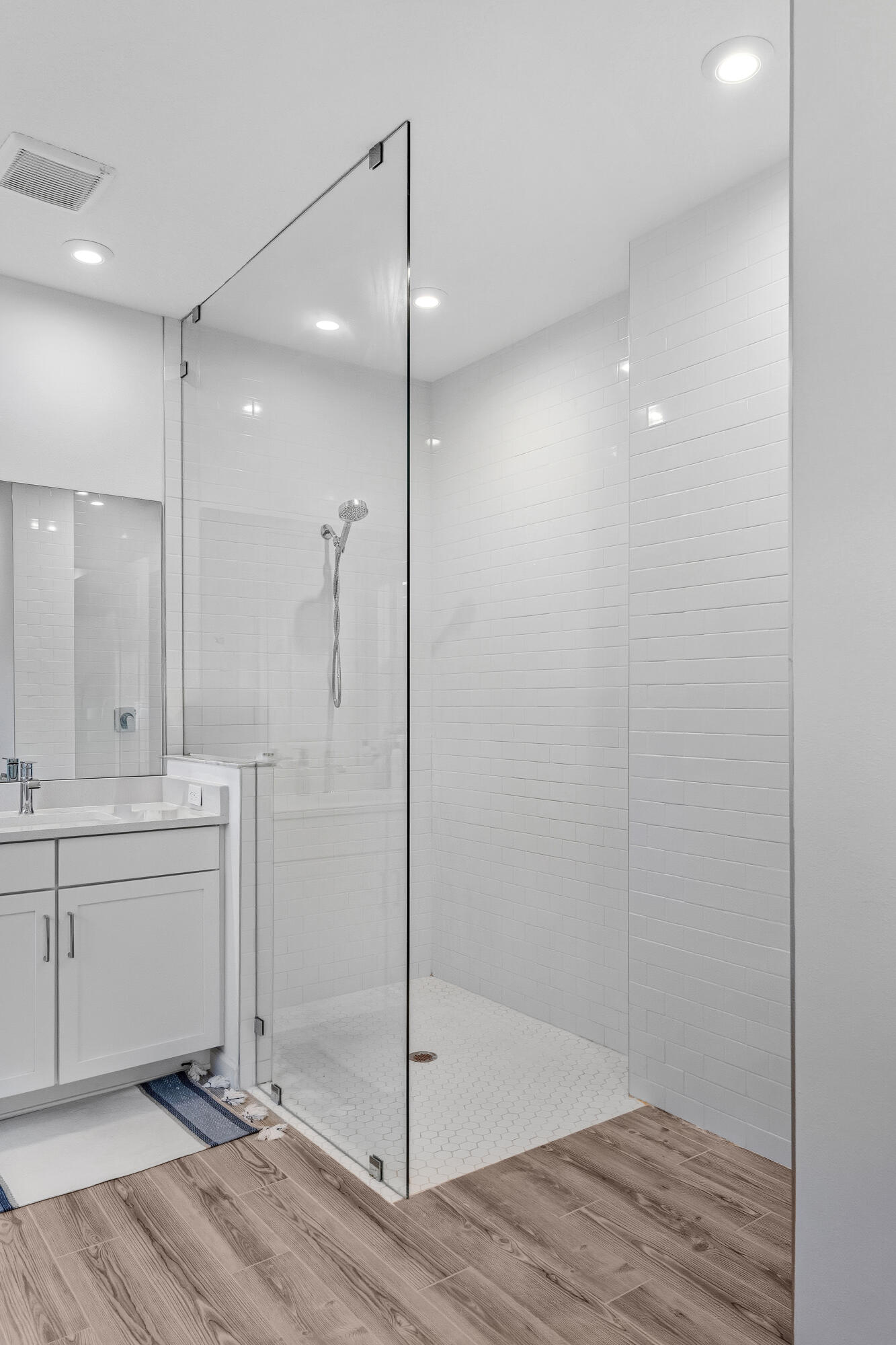 EMERY II - Residential