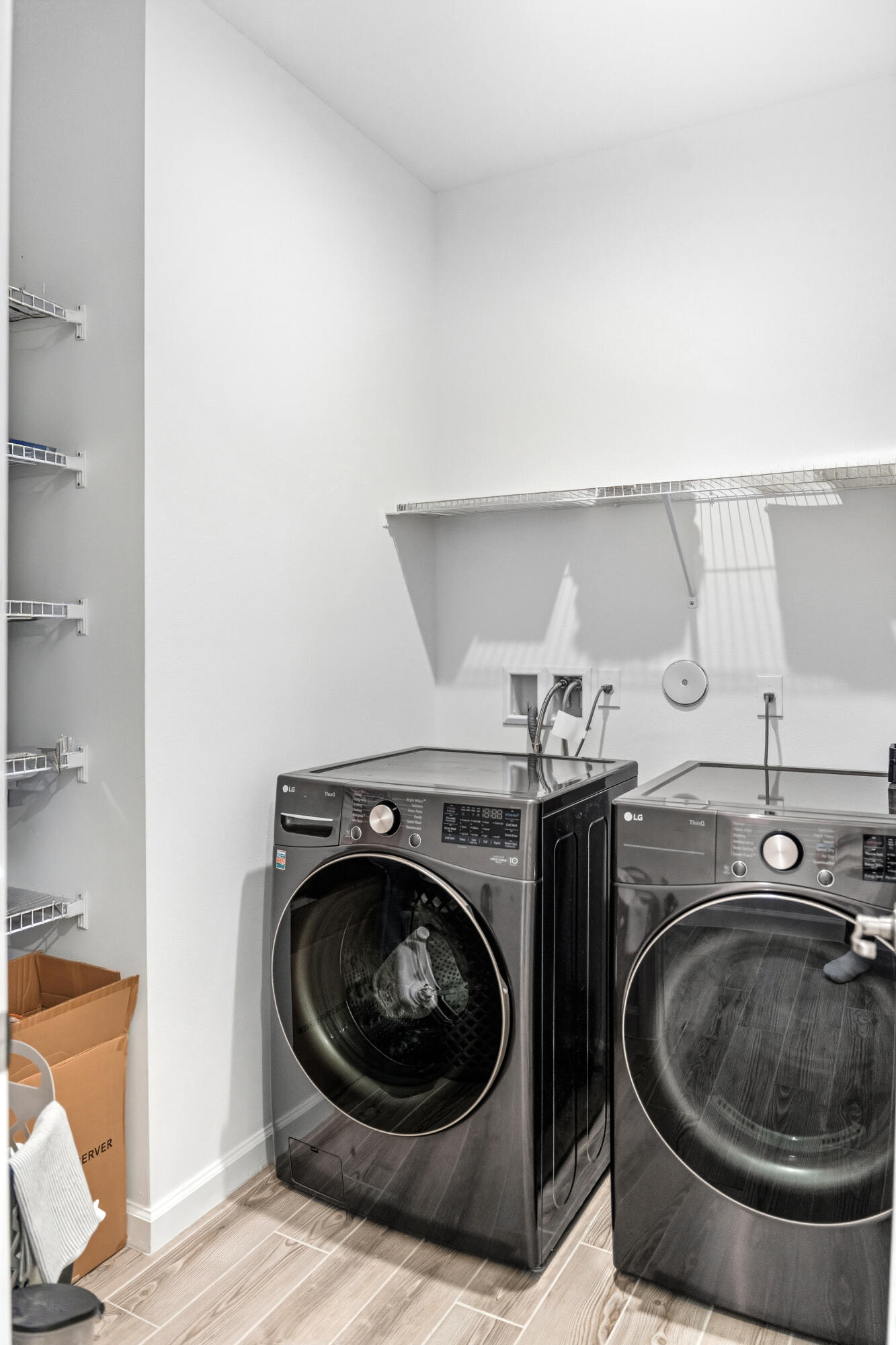 EMERY II - Residential