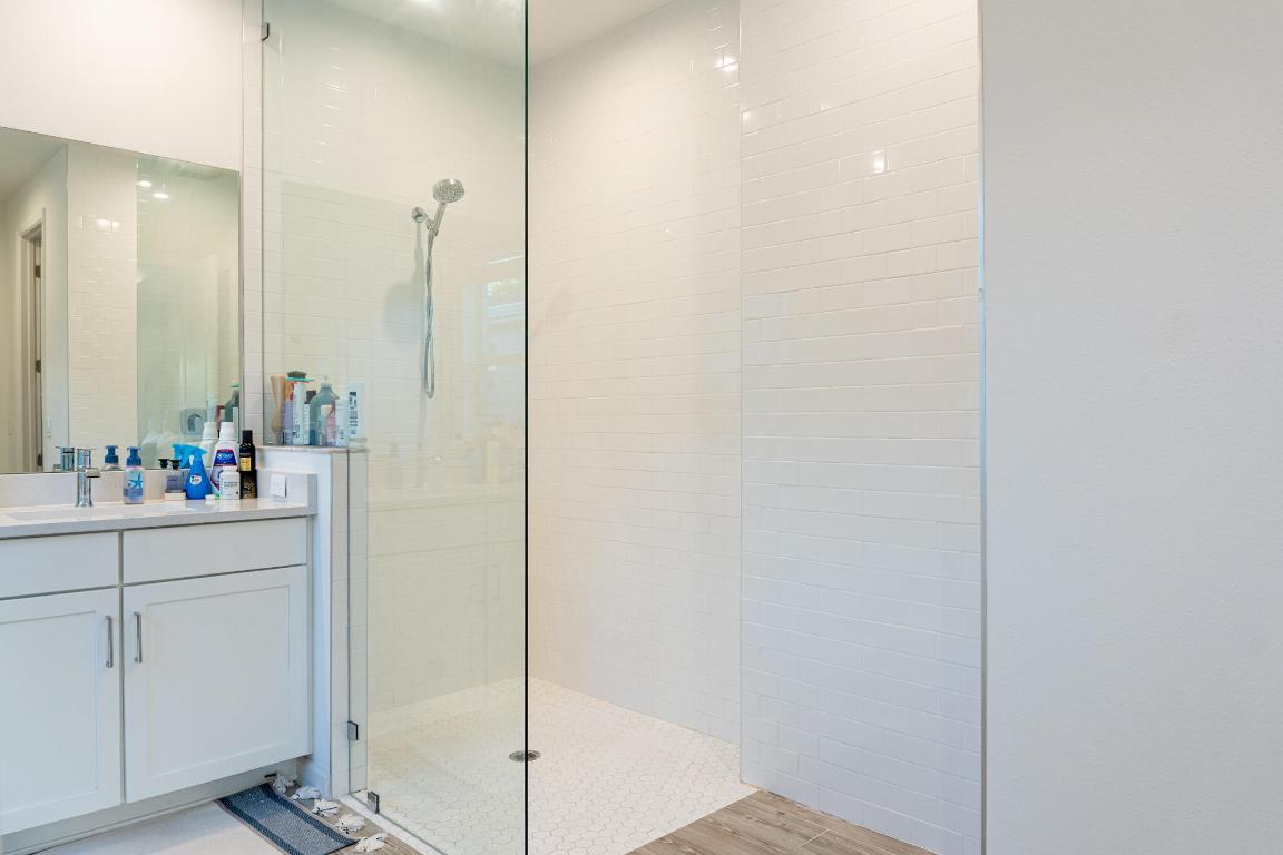 EMERY II - Residential