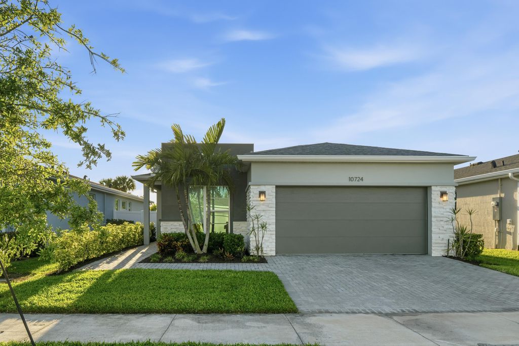 Photo of 10724 SW Gloriana Street, Port Saint Lucie, FL 34987 (MLS # R11072984)