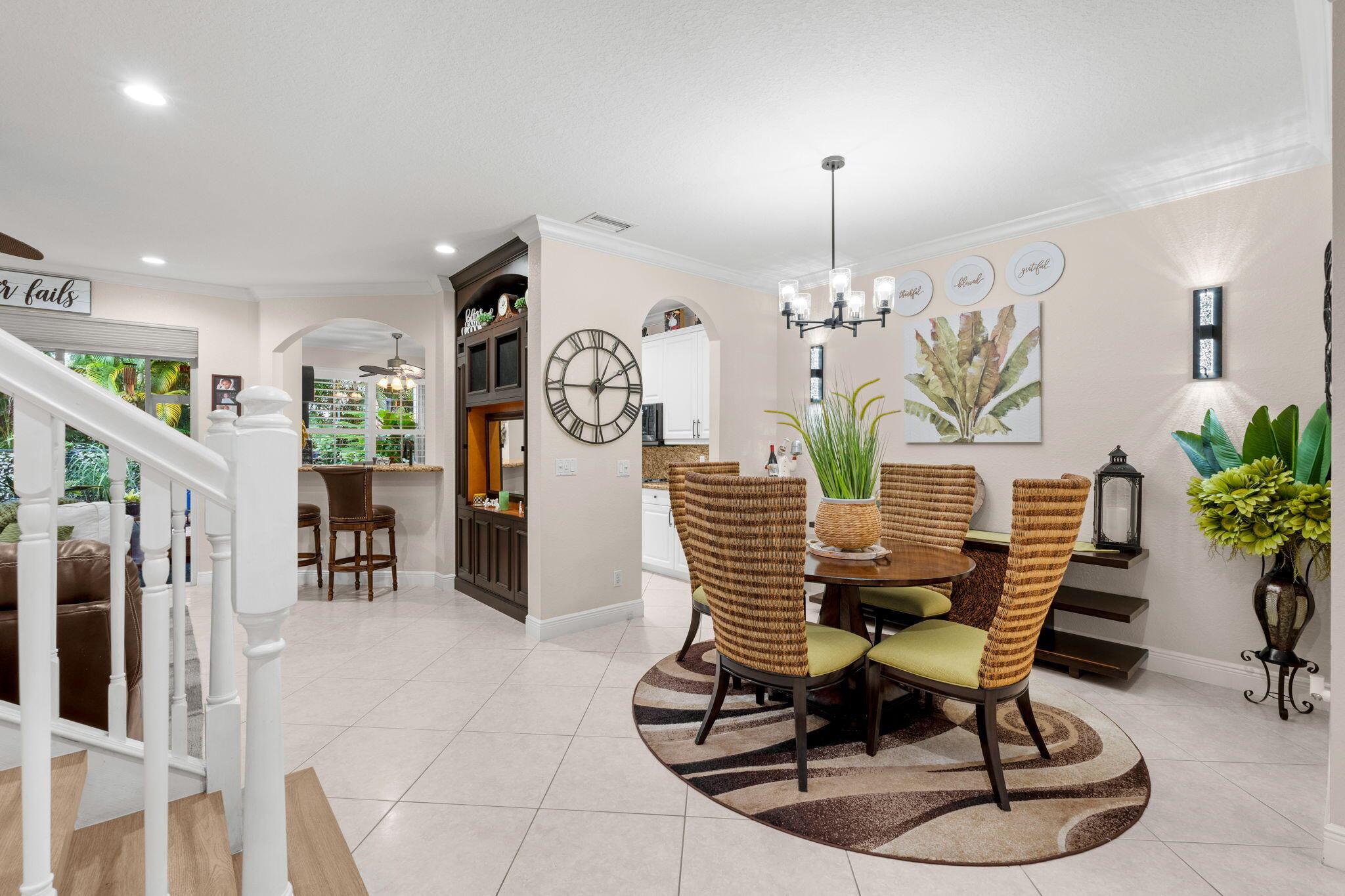 104 Las Brisas Circle