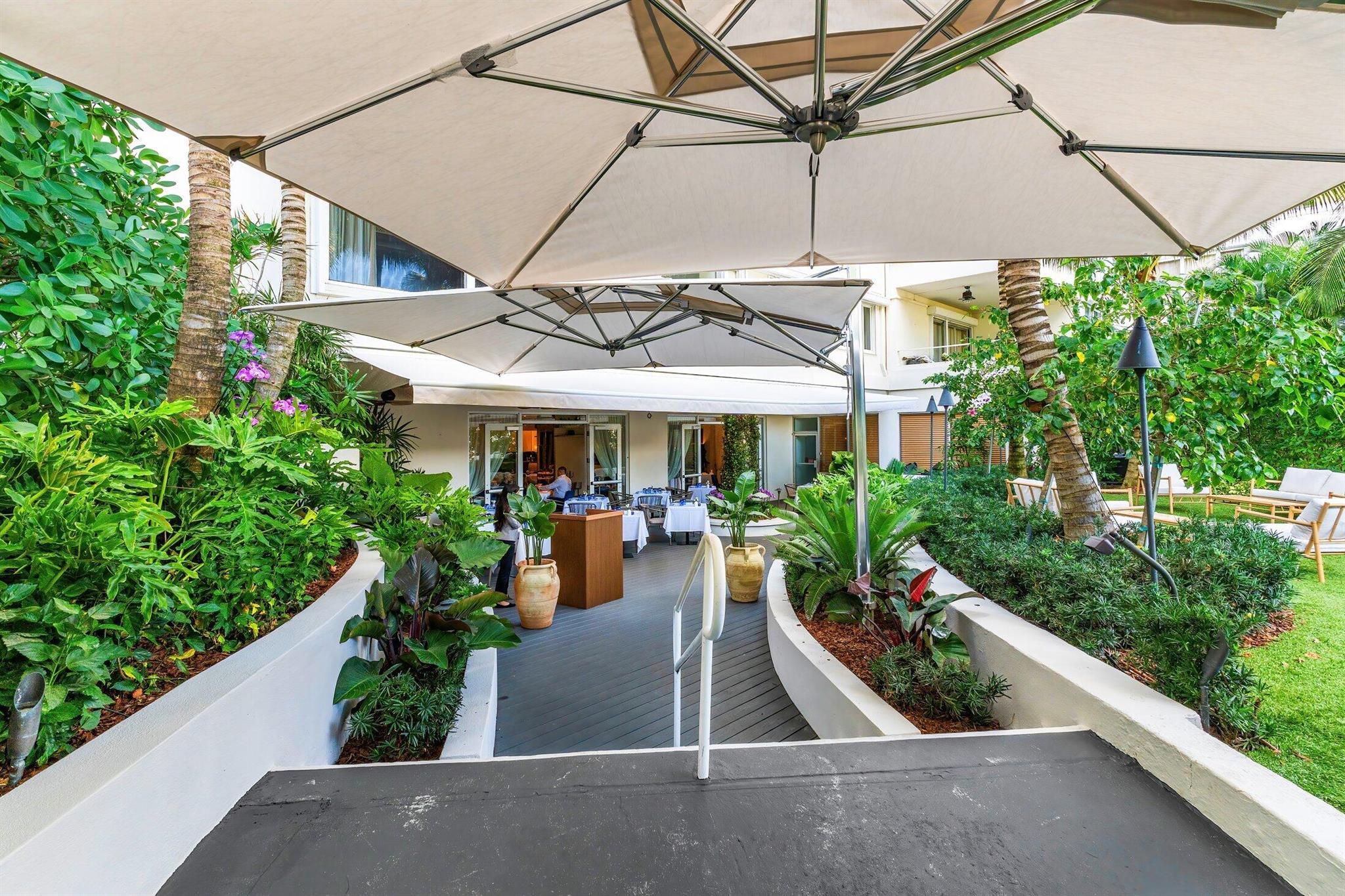 Palm Beach Towers - Residential