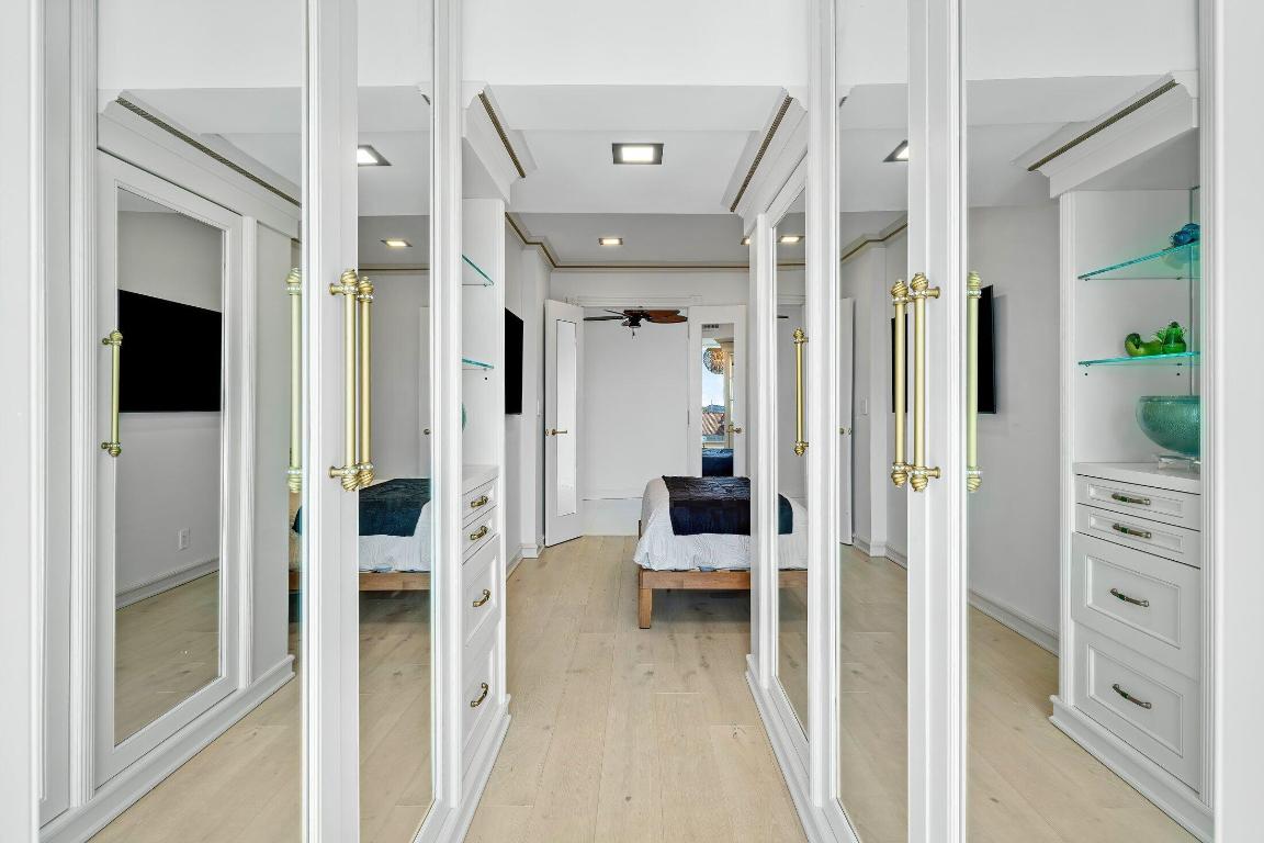 Palm Beach Towers - Residential