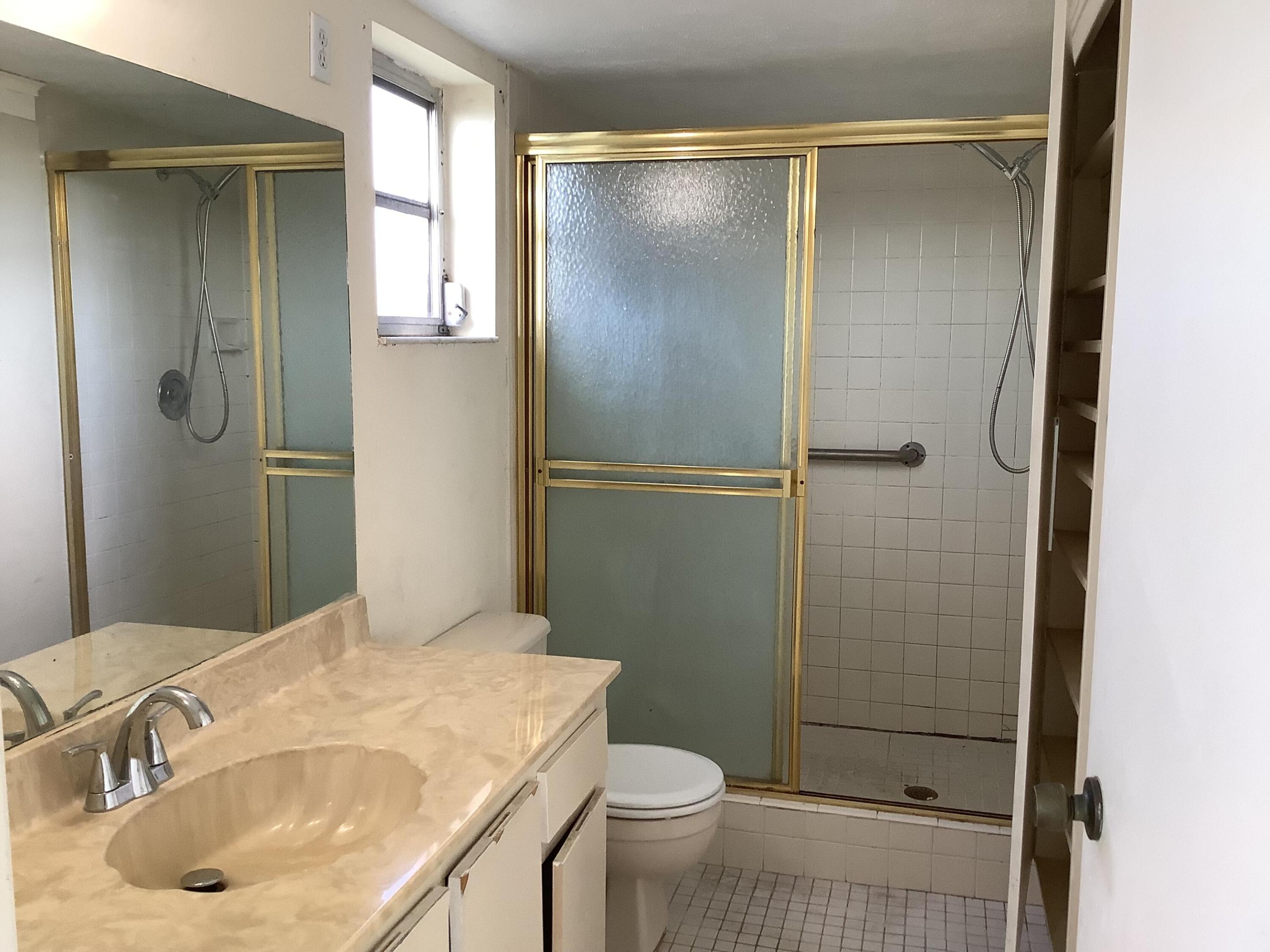 CASCADES OF LAUDERHILL 2 CONDO - Residential