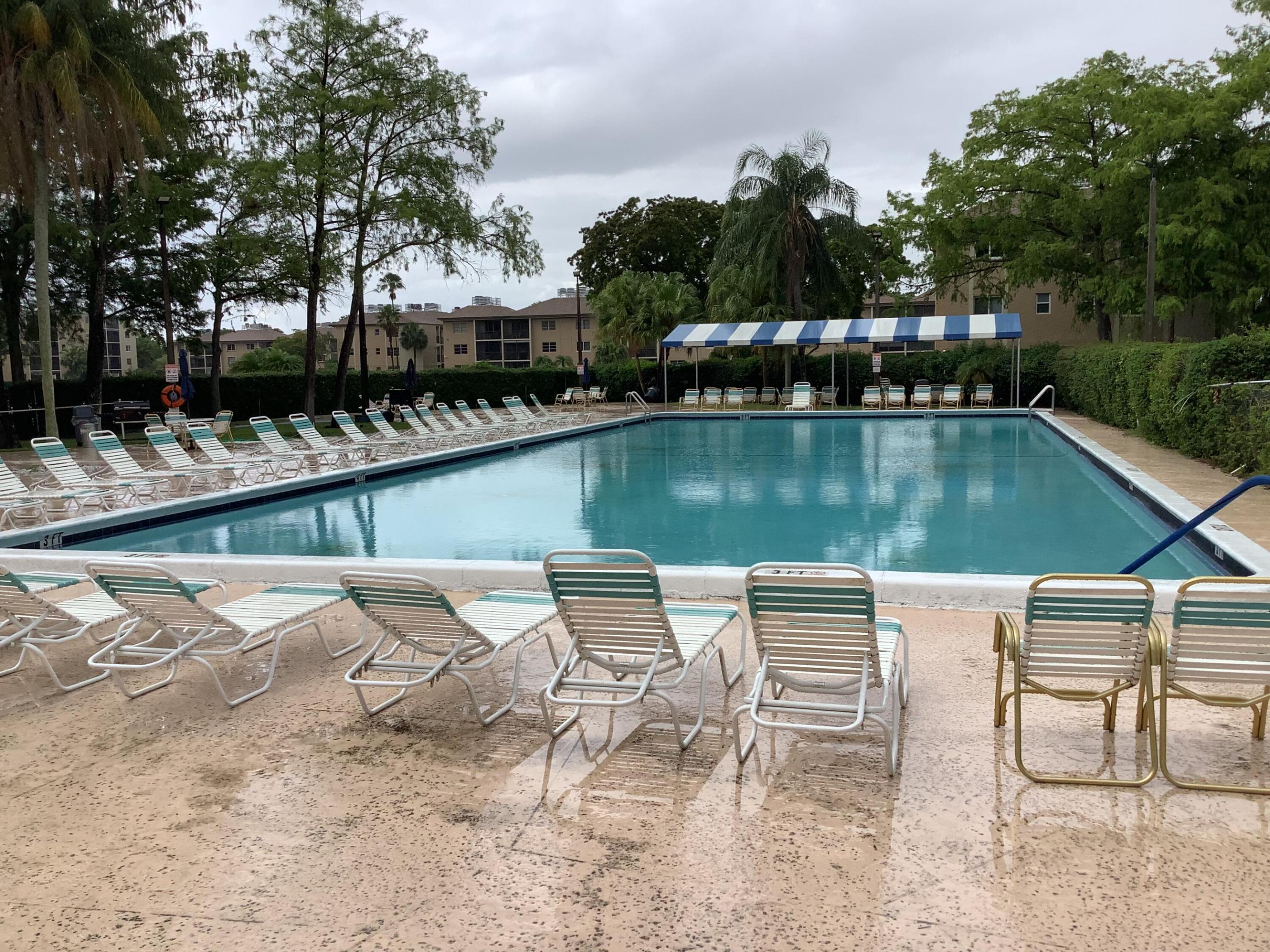 CASCADES OF LAUDERHILL 2 CONDO - Residential