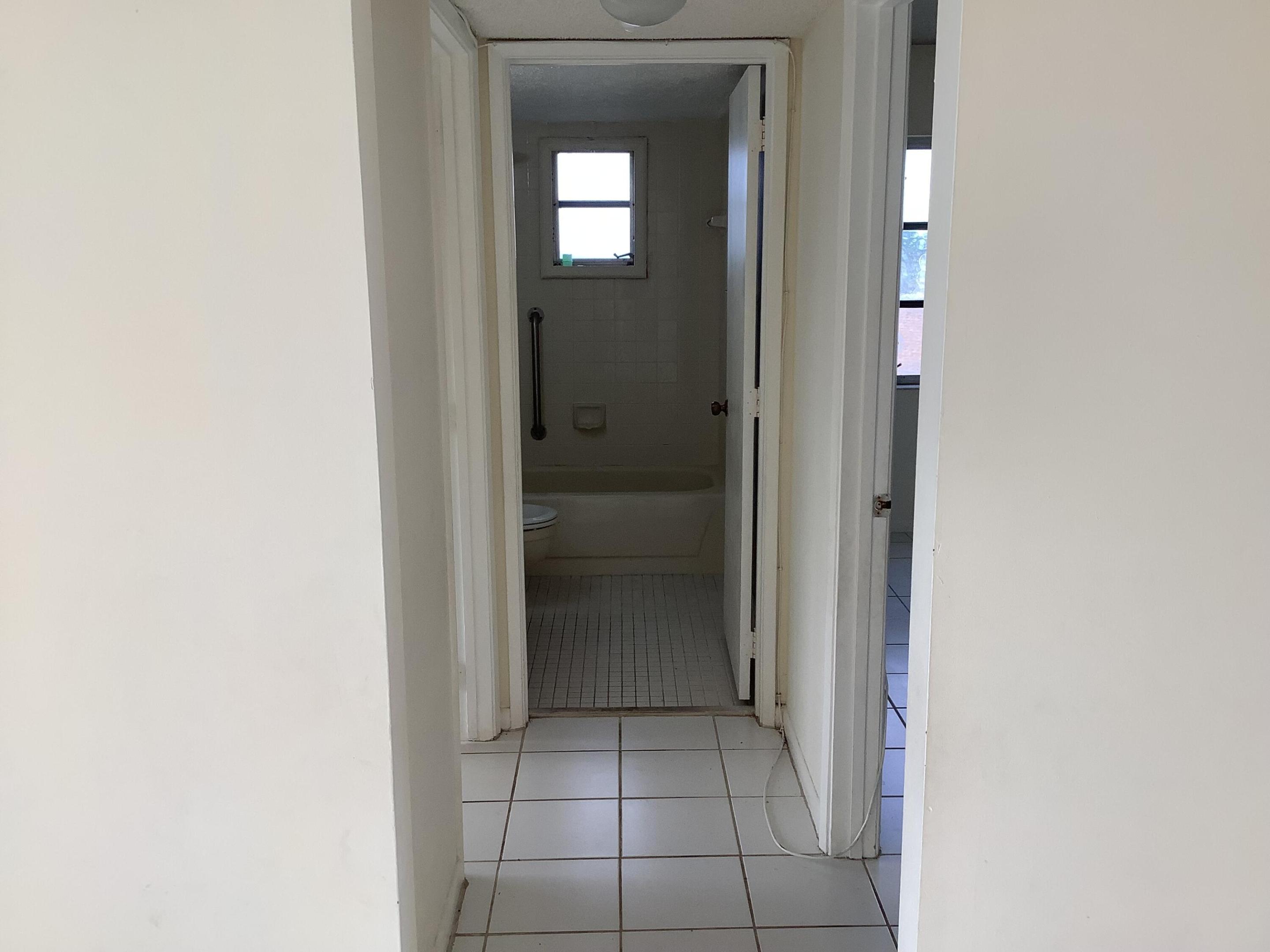 CASCADES OF LAUDERHILL 2 CONDO - Residential