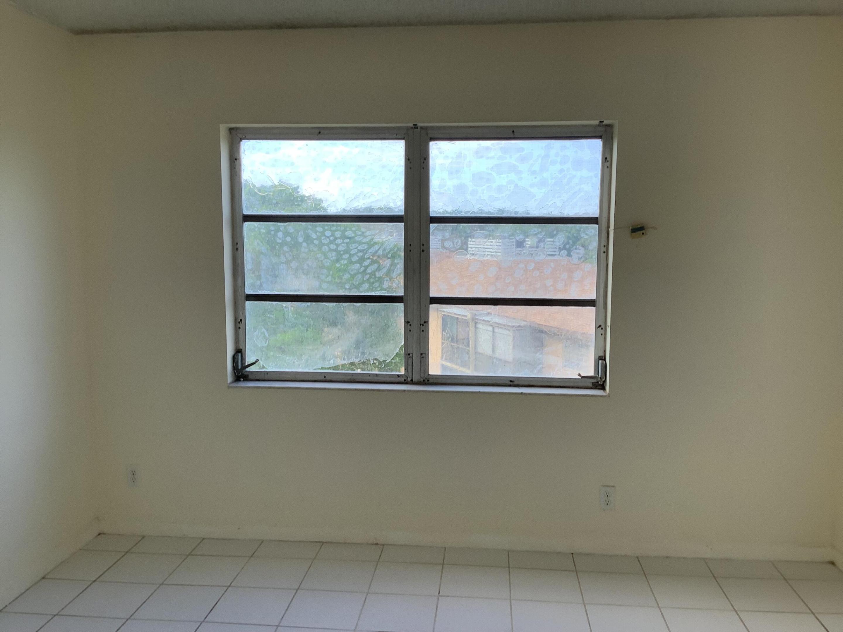 CASCADES OF LAUDERHILL 2 CONDO - Residential