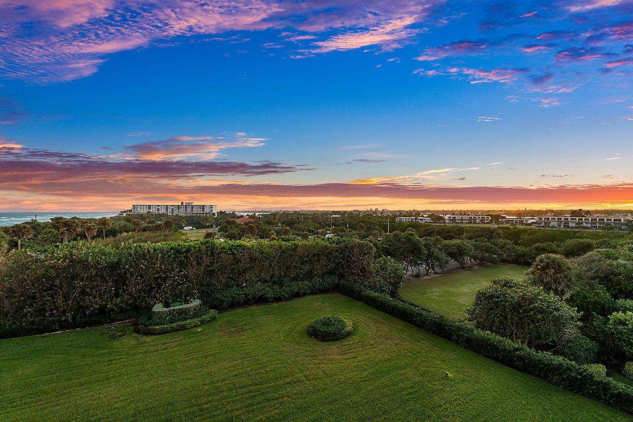 TWENTY ONE HUNDRED CONDO - Residential