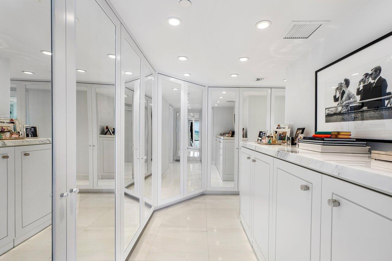 TWENTY ONE HUNDRED CONDO - Residential