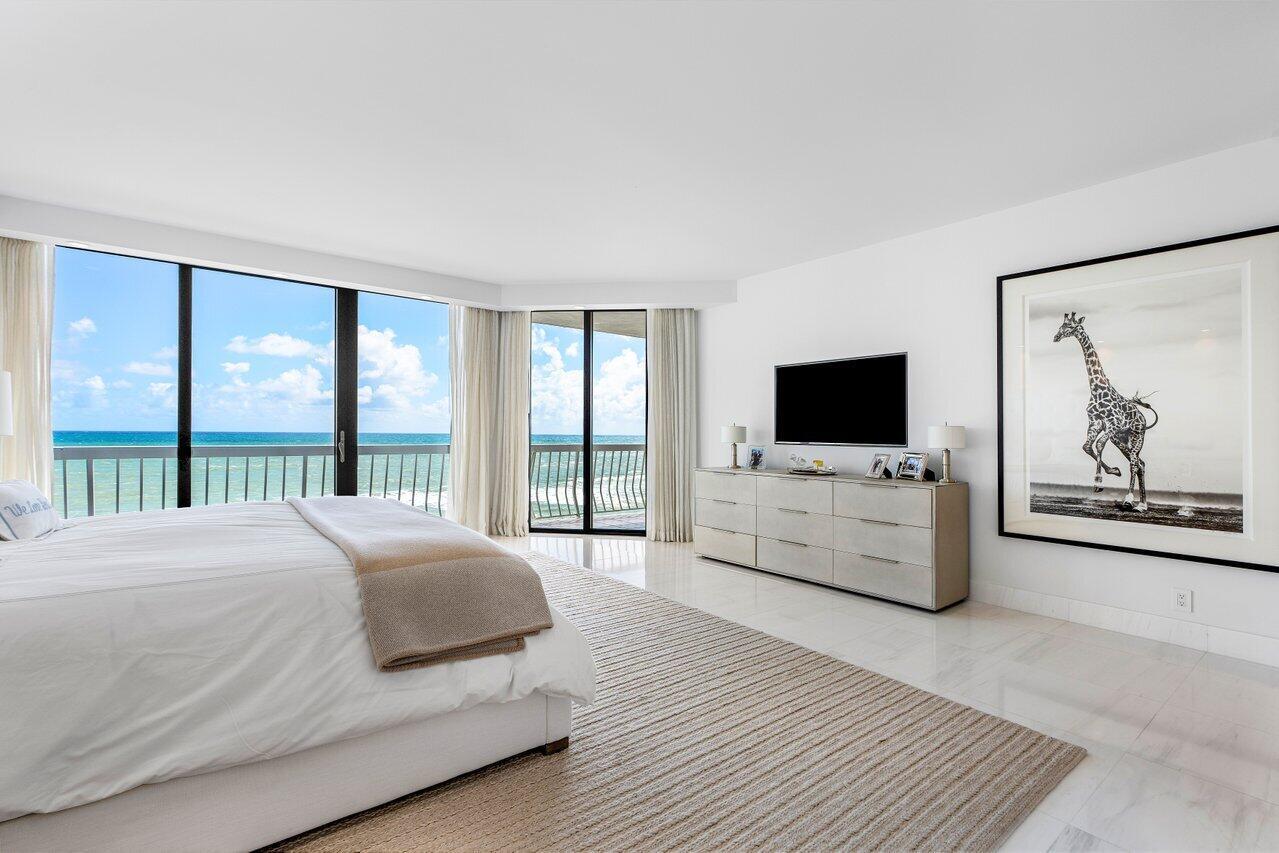 TWENTY ONE HUNDRED CONDO - Residential