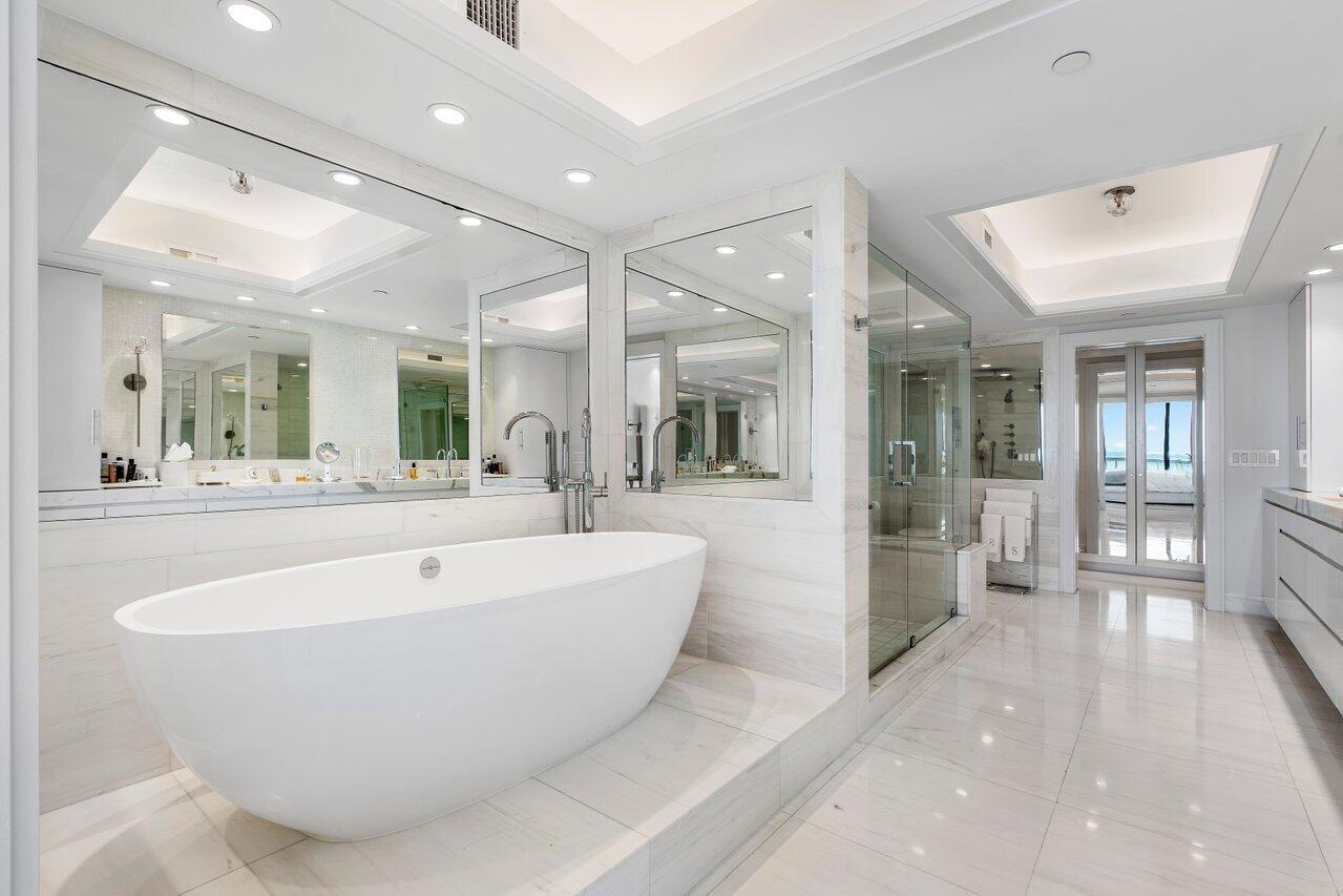 TWENTY ONE HUNDRED CONDO - Residential