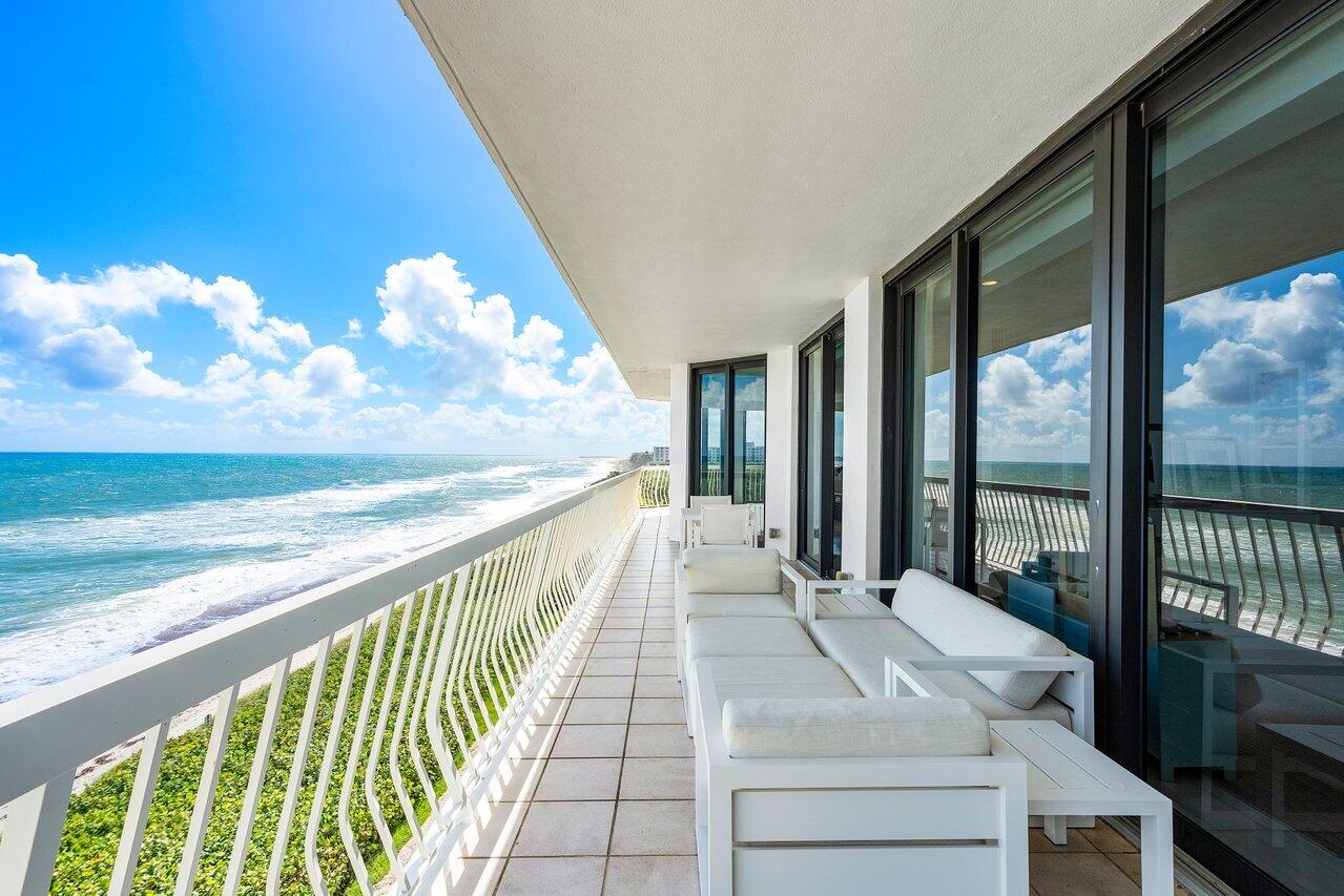 TWENTY ONE HUNDRED CONDO - Residential