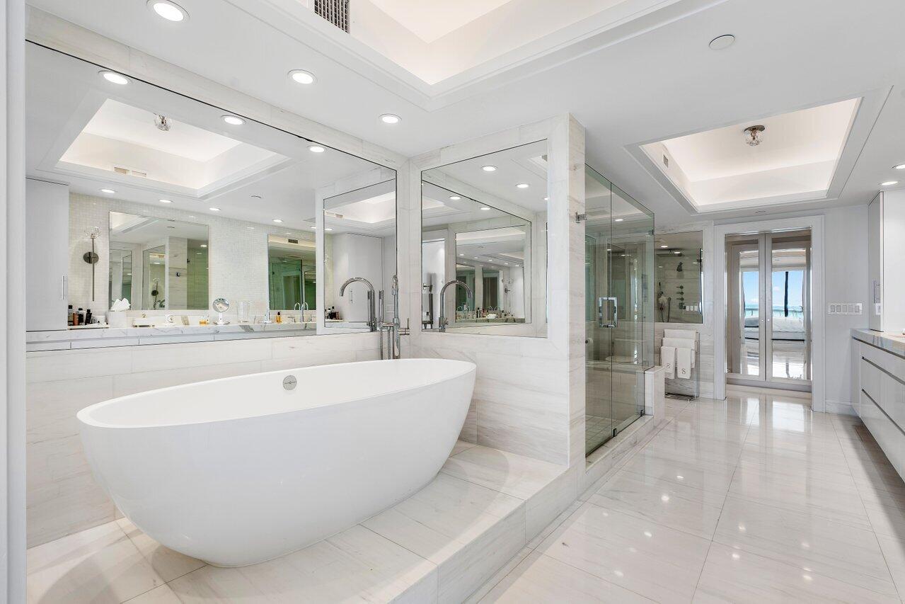 TWENTY ONE HUNDRED CONDO - Residential