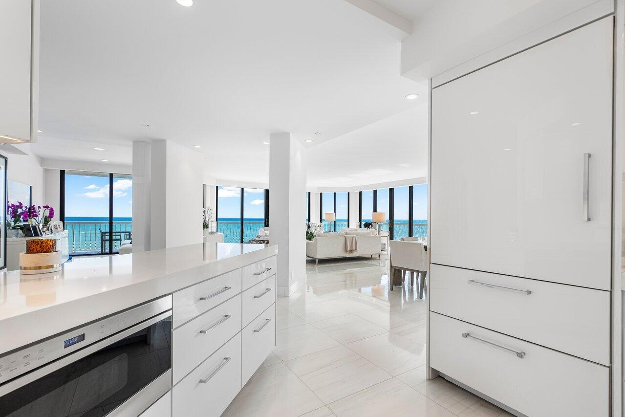 TWENTY ONE HUNDRED CONDO - Residential