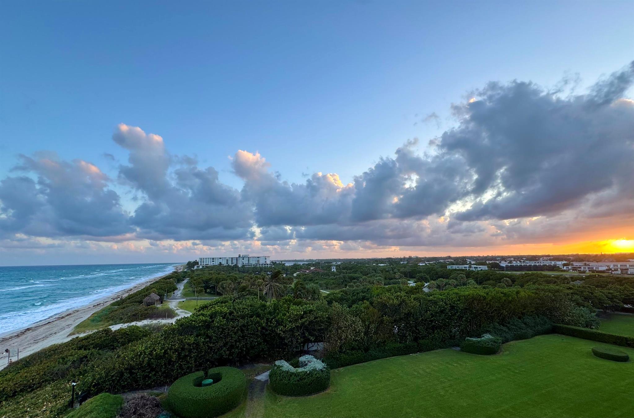 TWENTY ONE HUNDRED CONDO - Residential