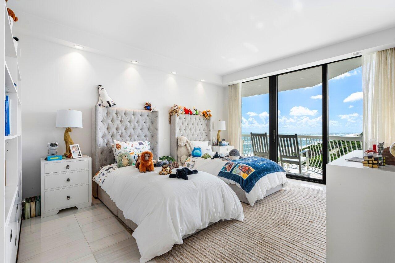 TWENTY ONE HUNDRED CONDO - Residential