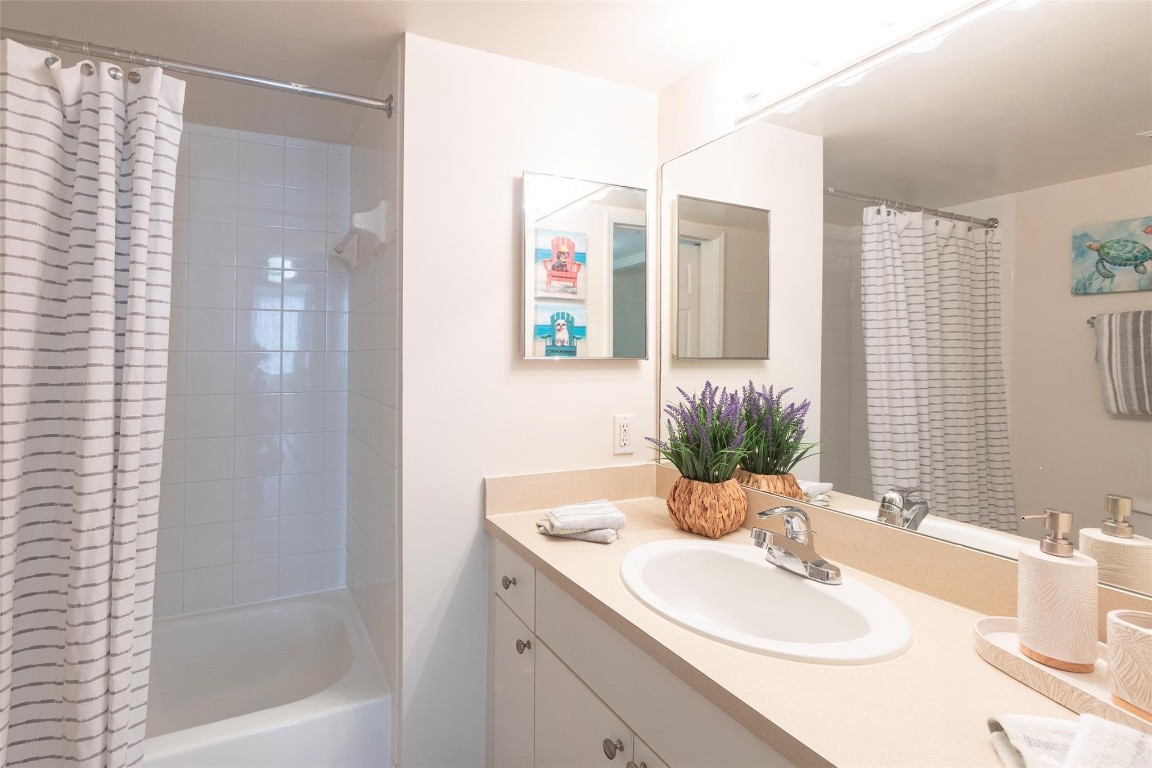 VVCC - Residential Lease